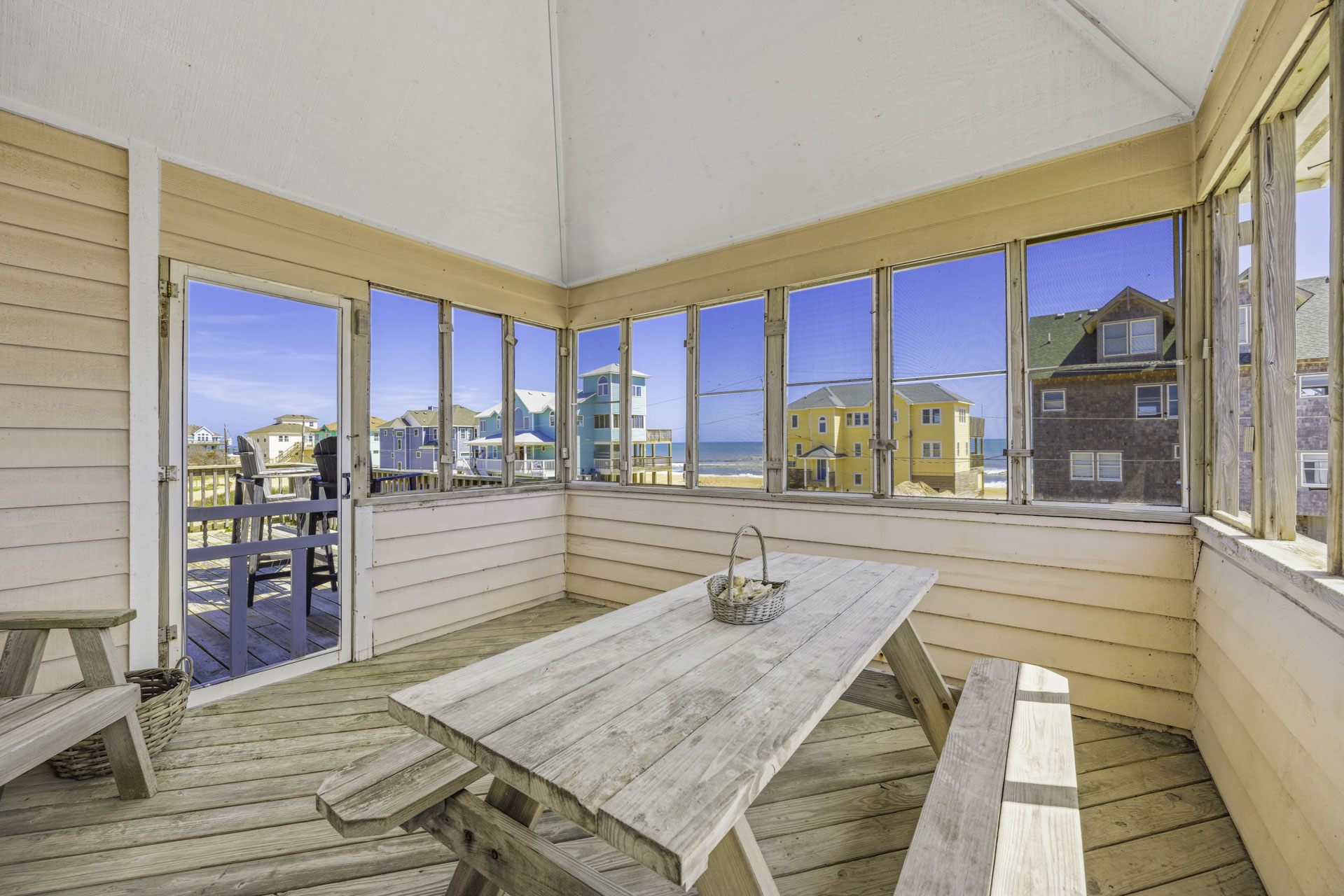 Surf Or Sound Realty 701 South Shore Dreams Screened Porch