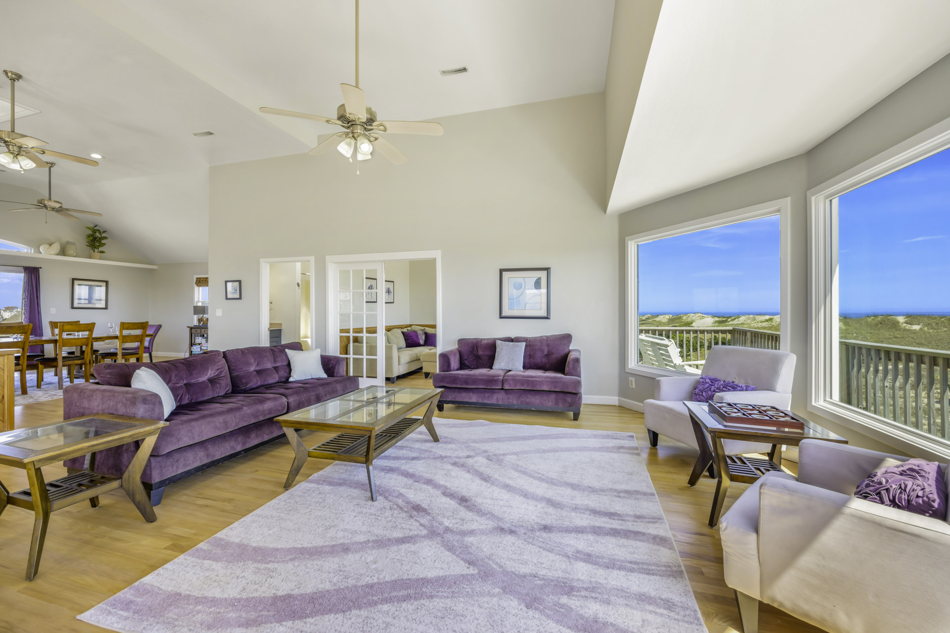 Surf Or Sound Realty 743 Champagne Views Great Room 4