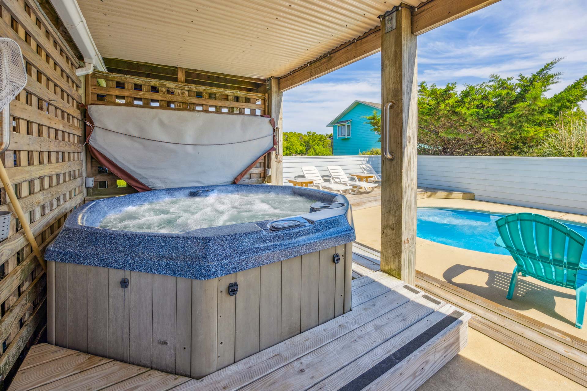 Surf Or Sound Realty 541 Alex's Hideaway Hot Tub