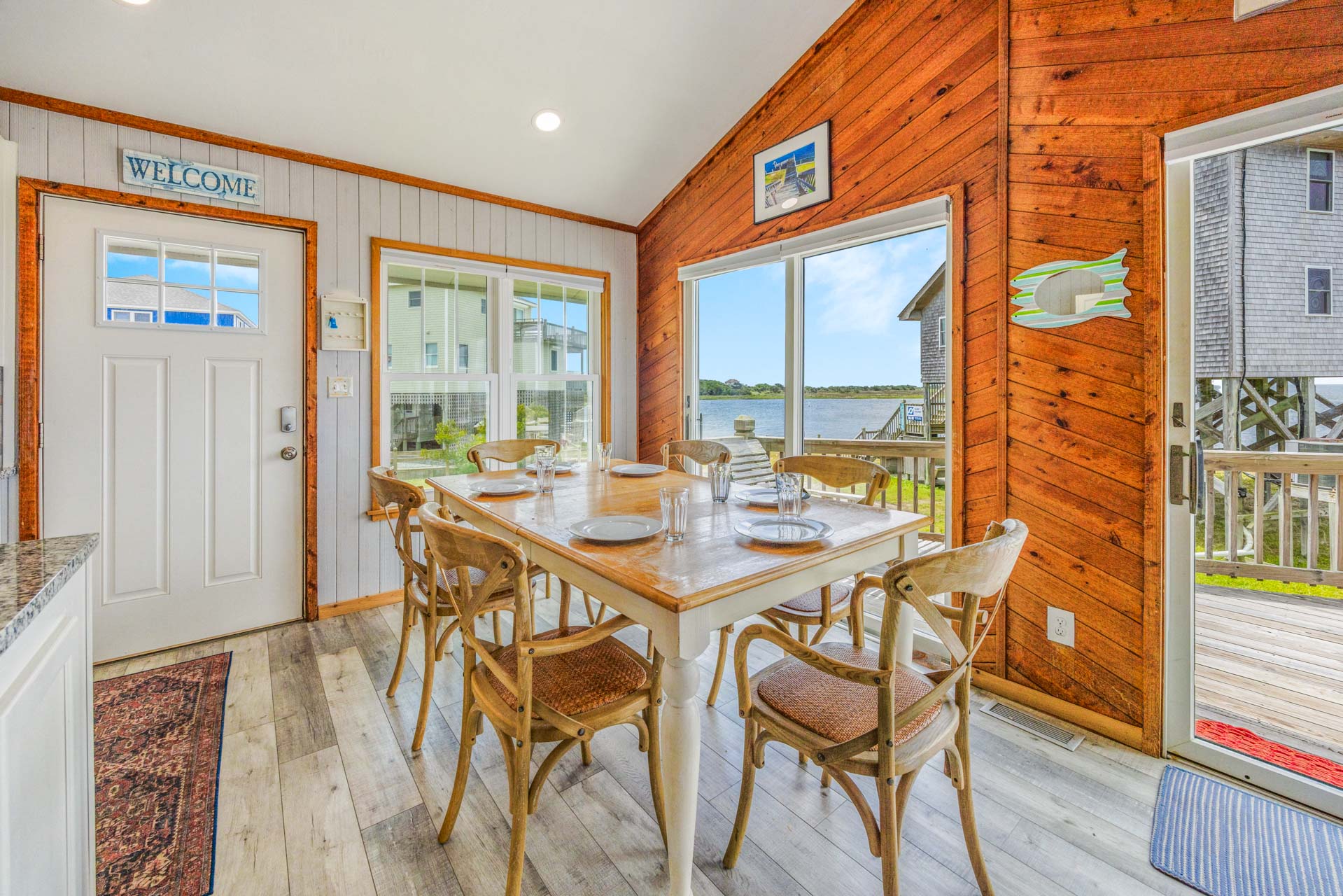 Surf Or Sound Realty 276 Penguin Point Dining Area 2
