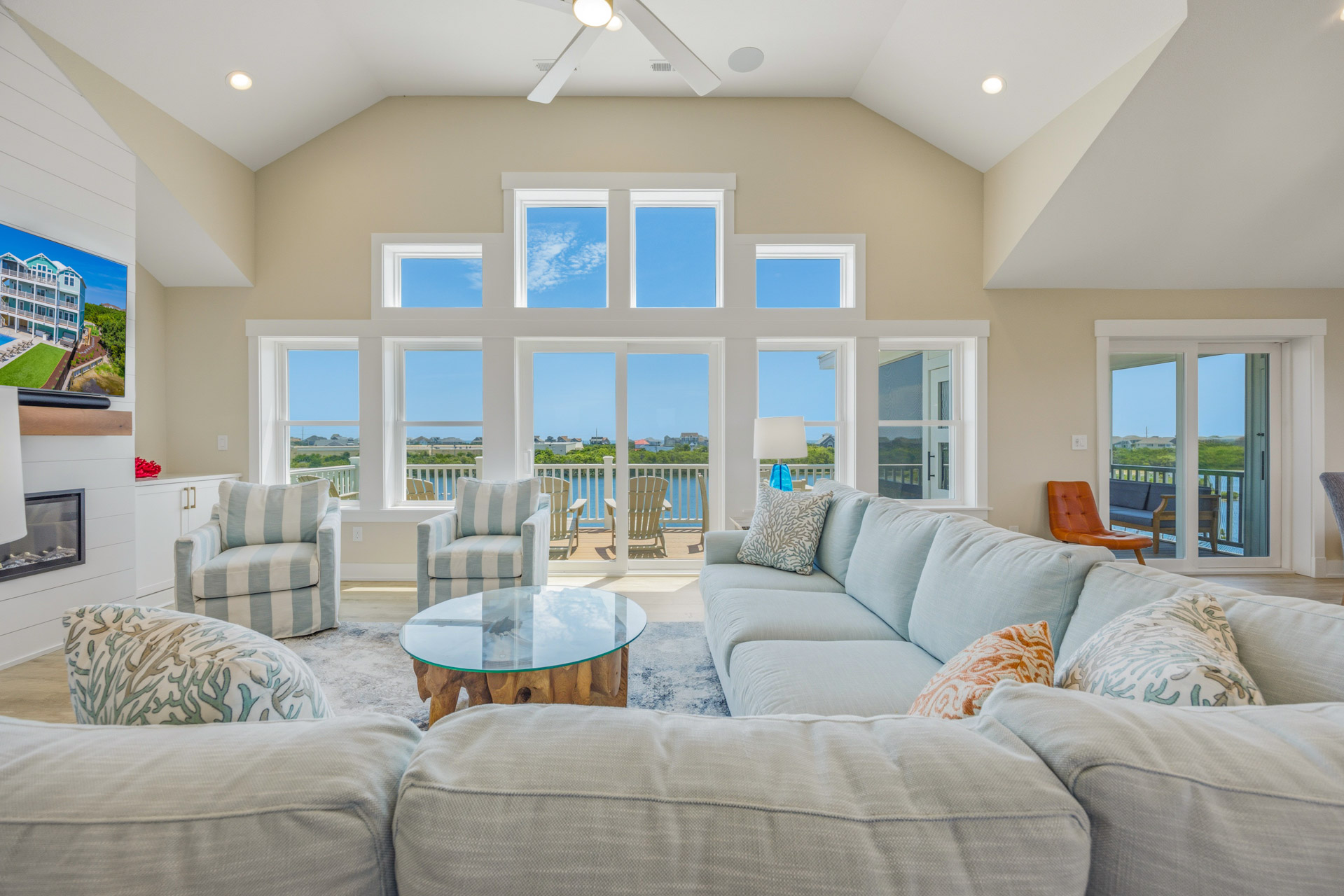Surf Or Sound Realty 1225 Castaway Cove Great Room 1