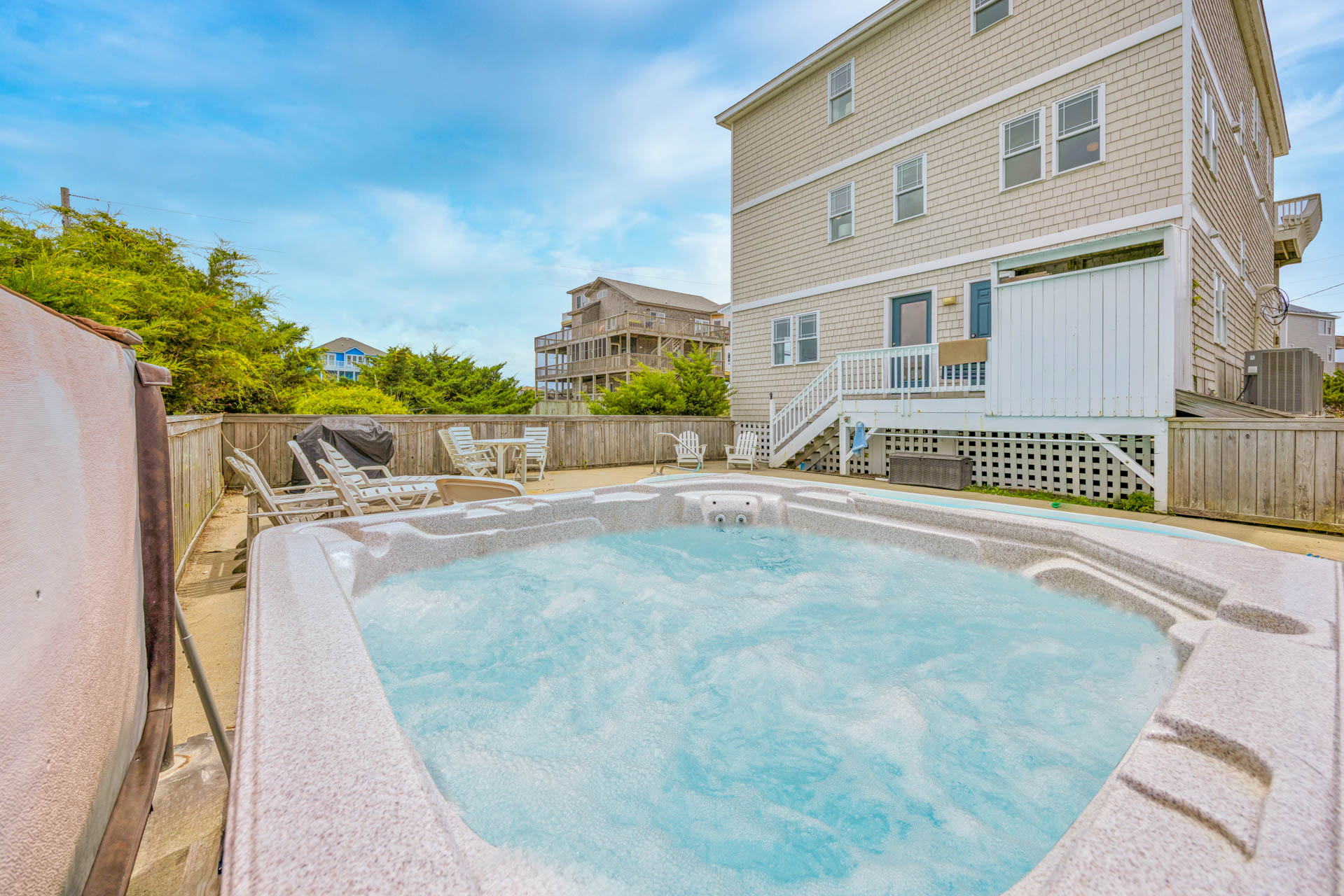 Surf Or Sound Realty 236 Surf Music Hot Tub