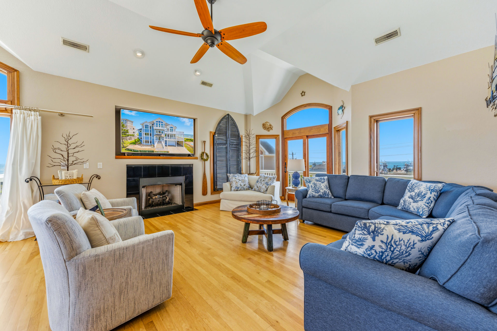 Surf Or Sound Realty 1248 Worth The Wait Great Room 1