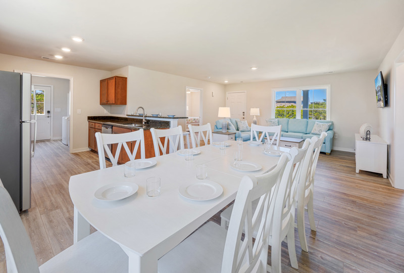 Mary and Clem Sea - #1173 | Surf or Sound