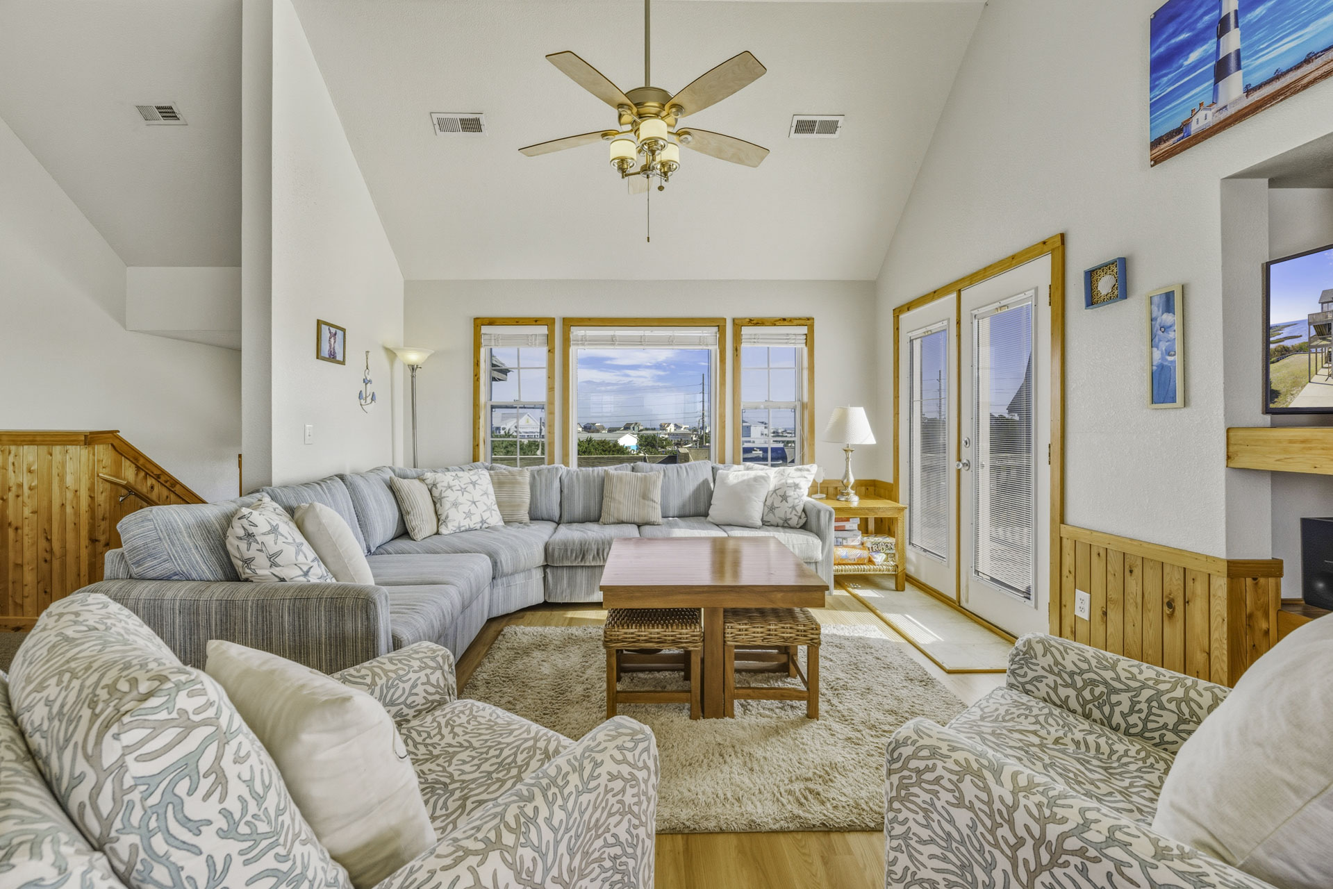 Surf Or Sound Realty 1047 LV 2 Kite Great Room 3