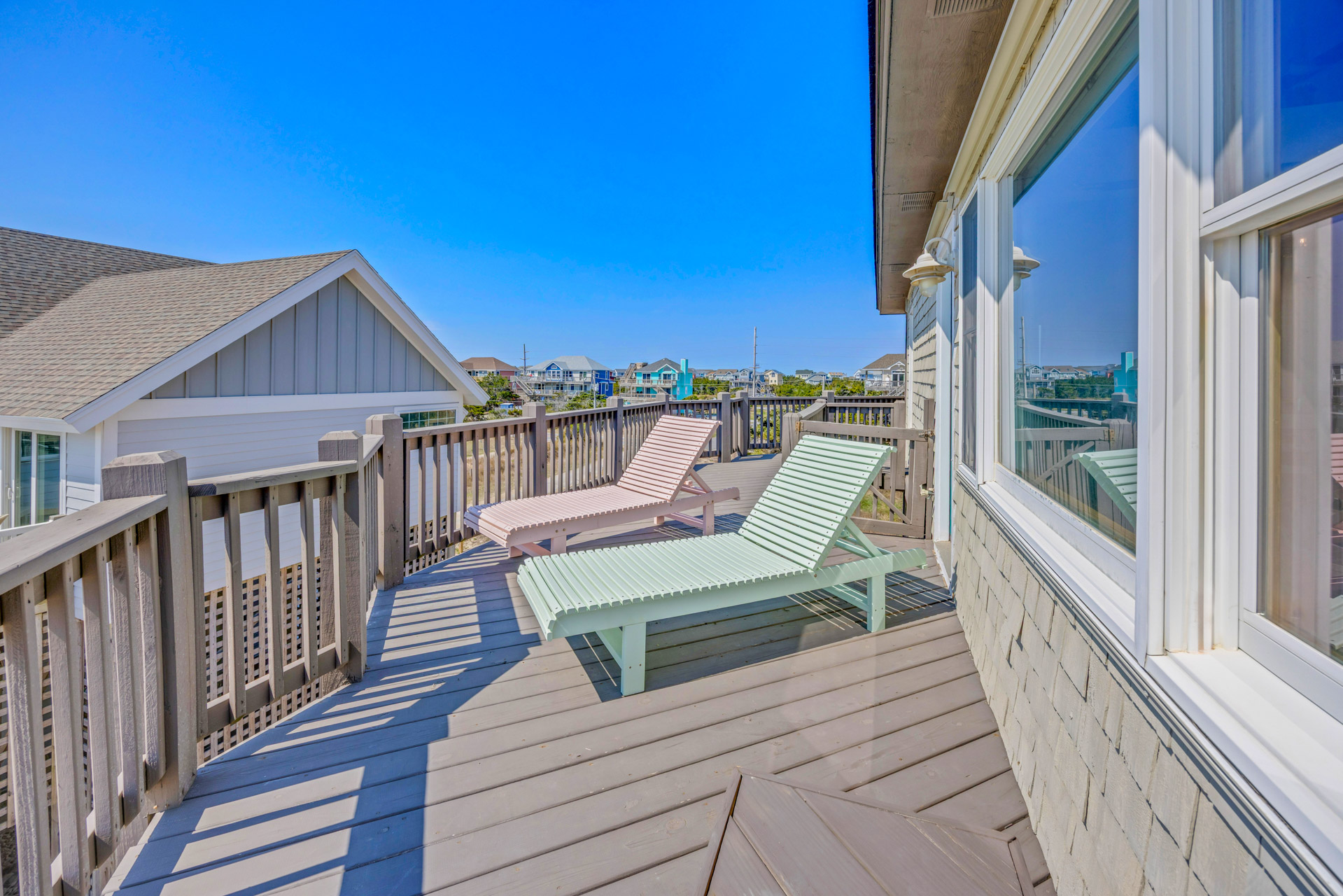 Surf Or Sound Realty 637 Dream Come True II Deck 4