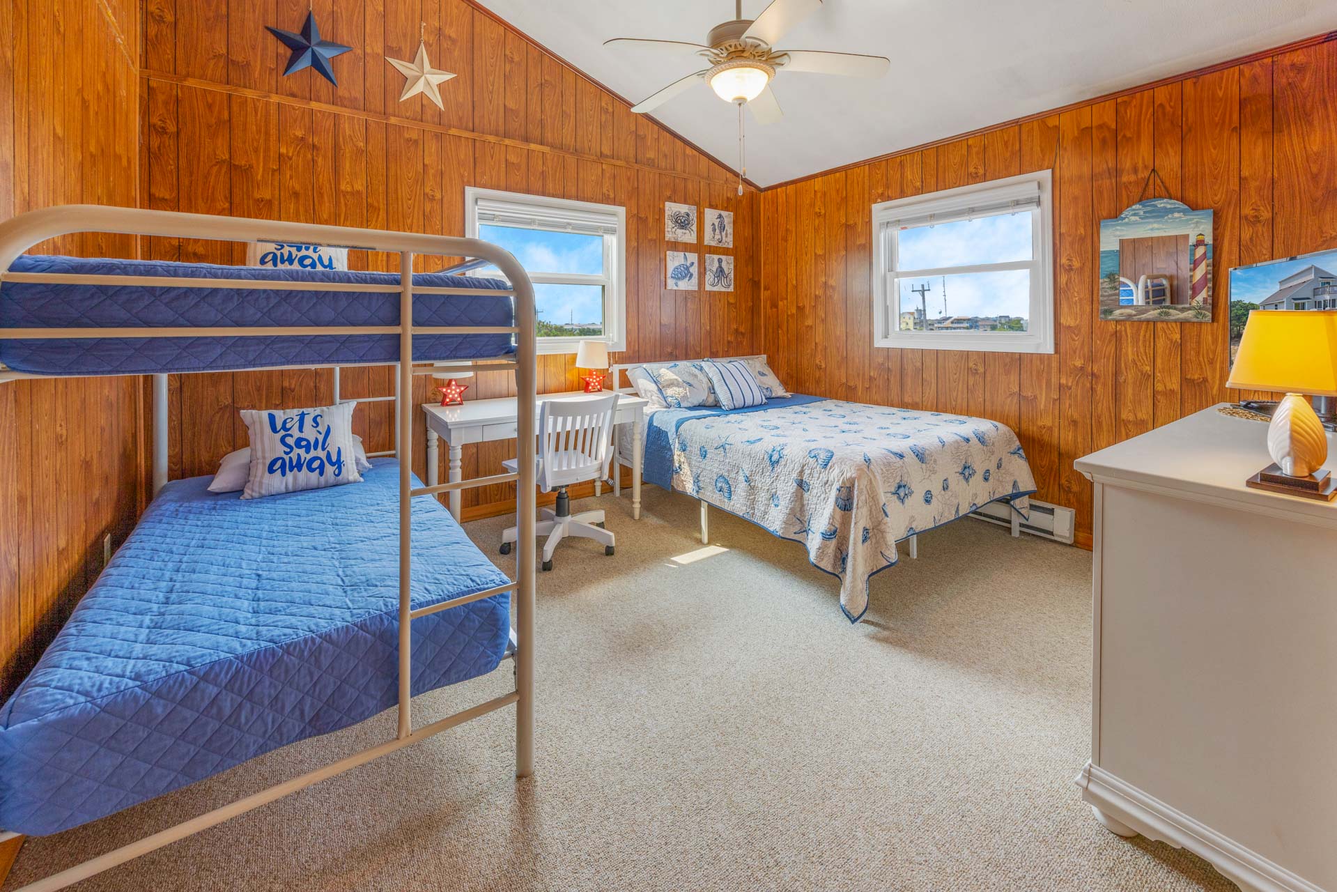 Surf Or Sound Realty 565 Whit's End Bedroom 3 1