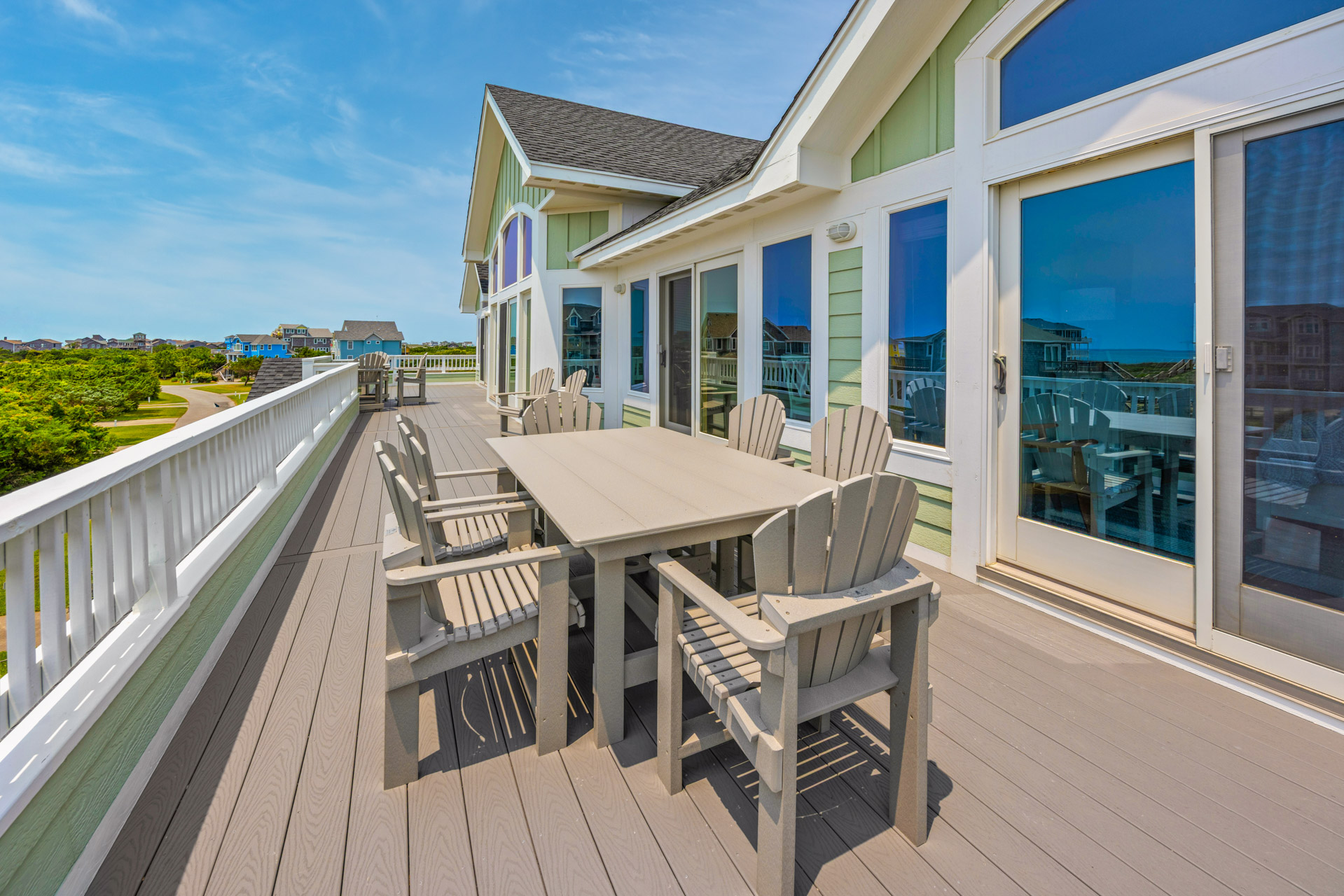 Surf Or Sound Realty 1067 Carolina Bliss Deck 2