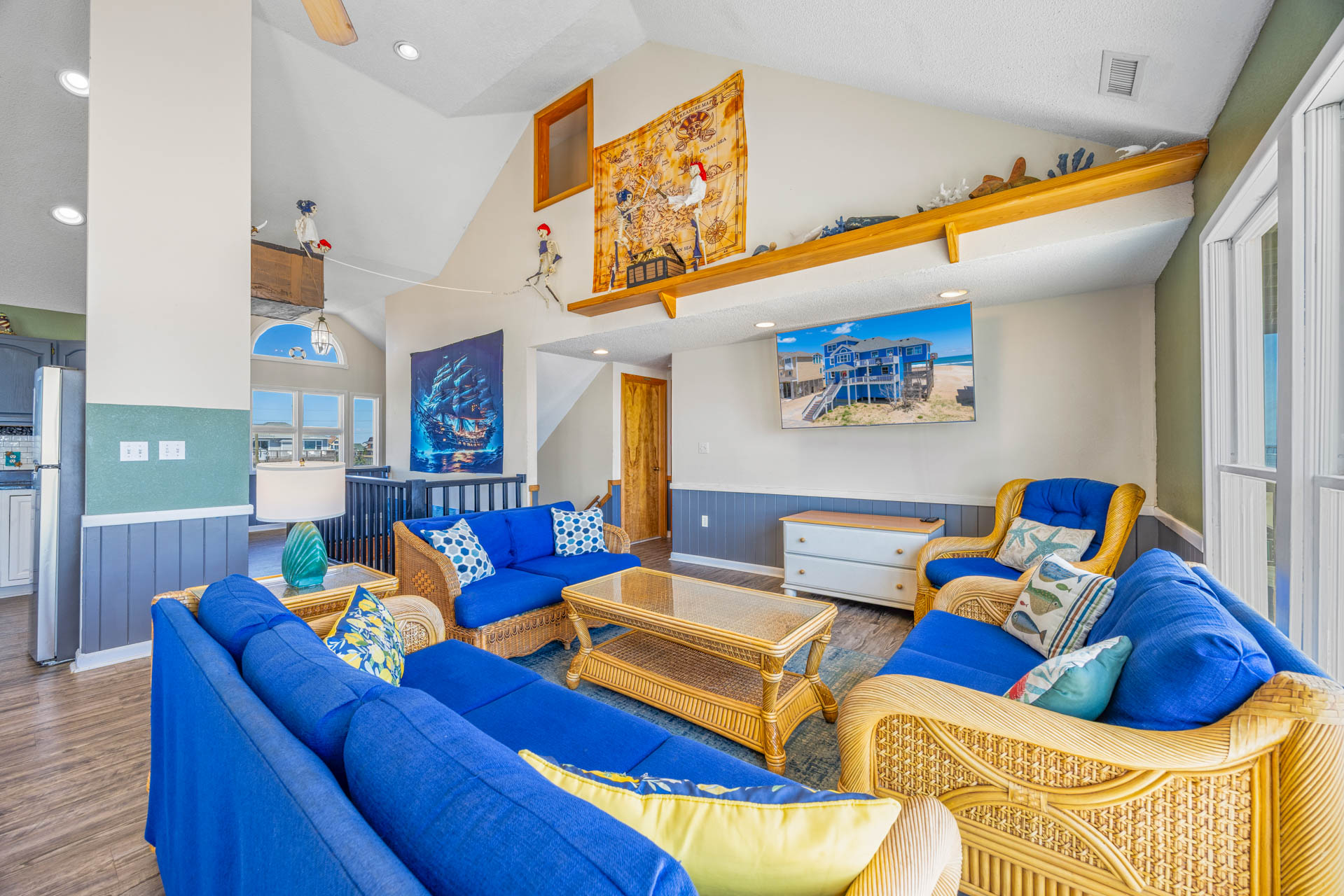 Surf Or Sound Realty 1111 Beachfront Pirates Great Room 4