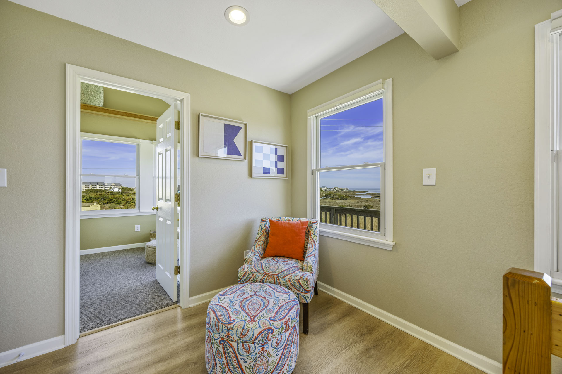Surf Or Sound Realty 967 Sailor's Delight Sitting Room 5