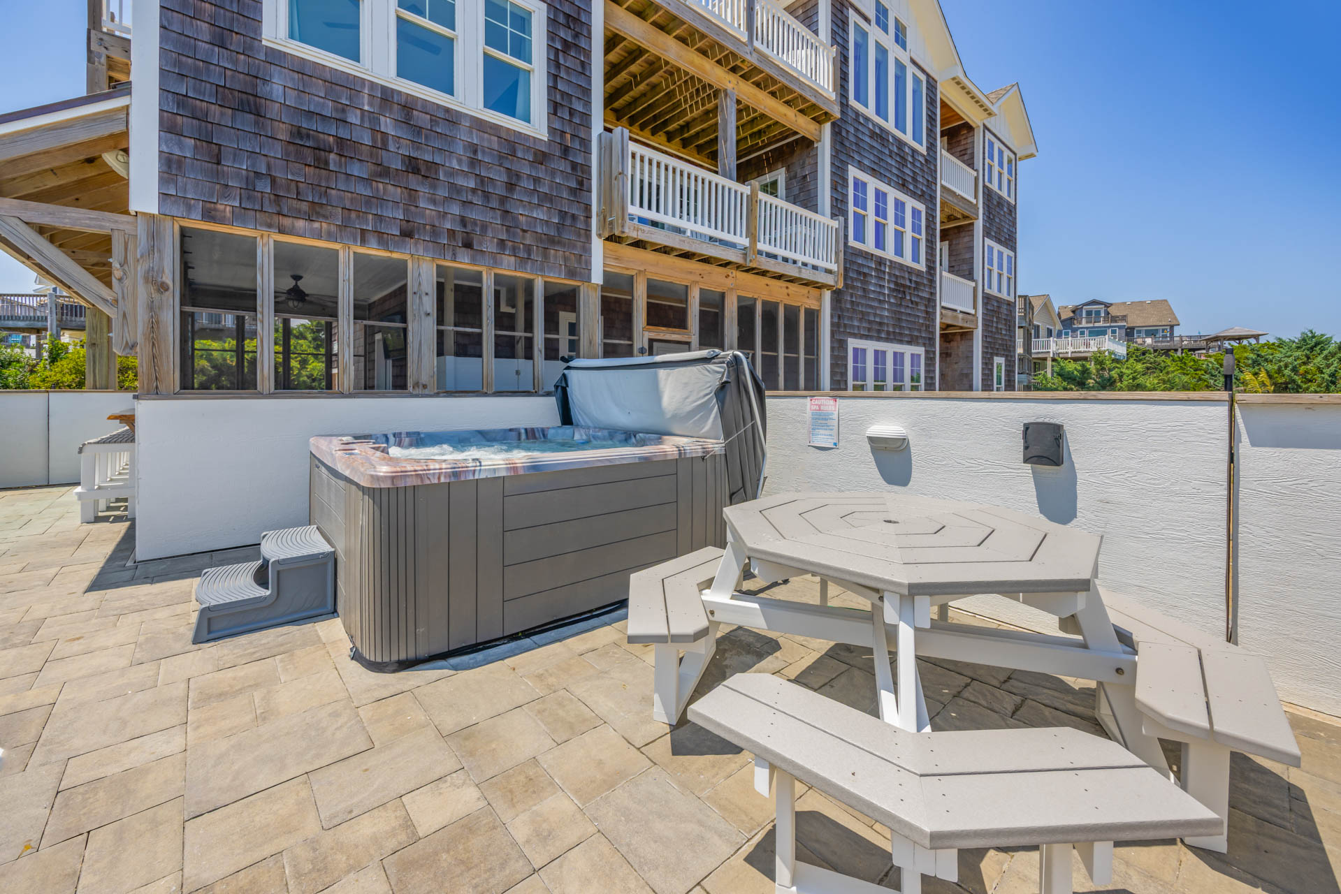 Surf Or Sound Realty 990 Dawn Treader Hot Tub 2