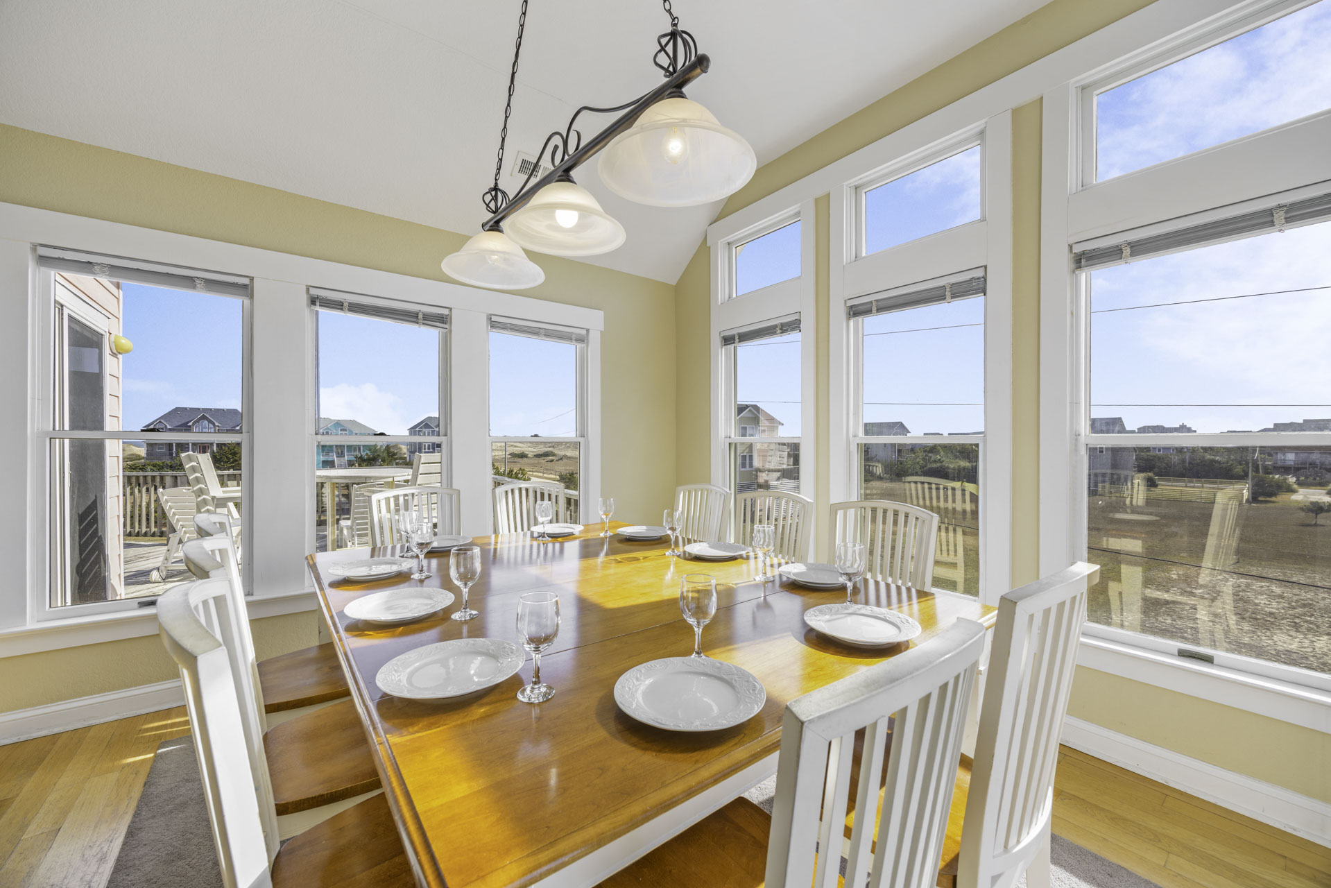 Surf Or Sound Realty 264 Splish Splash Dining 3