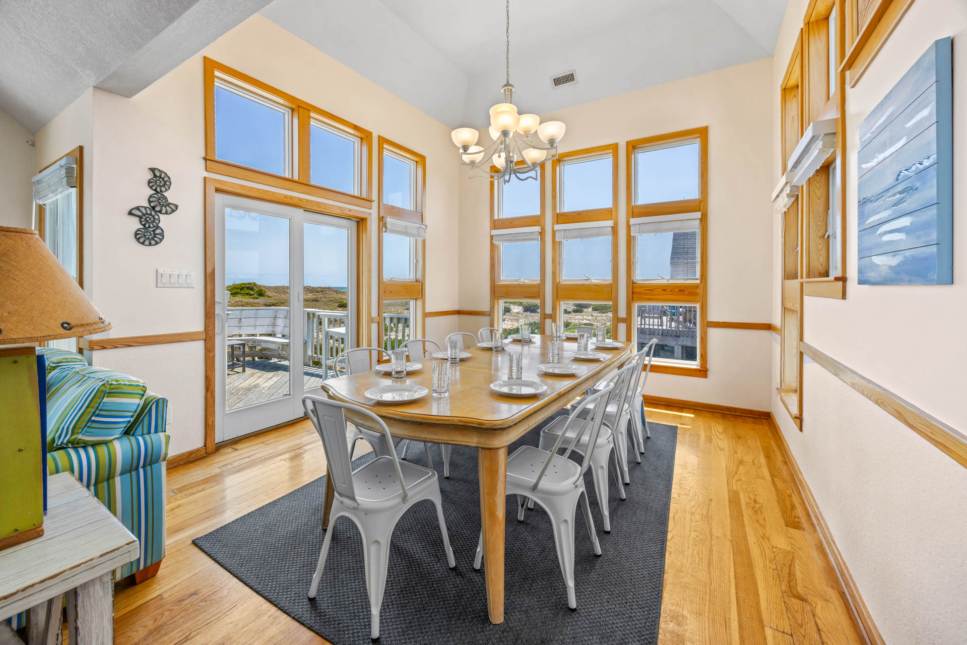 Surf Or Sound Realty 1030 Salty Paws Dining Area 1