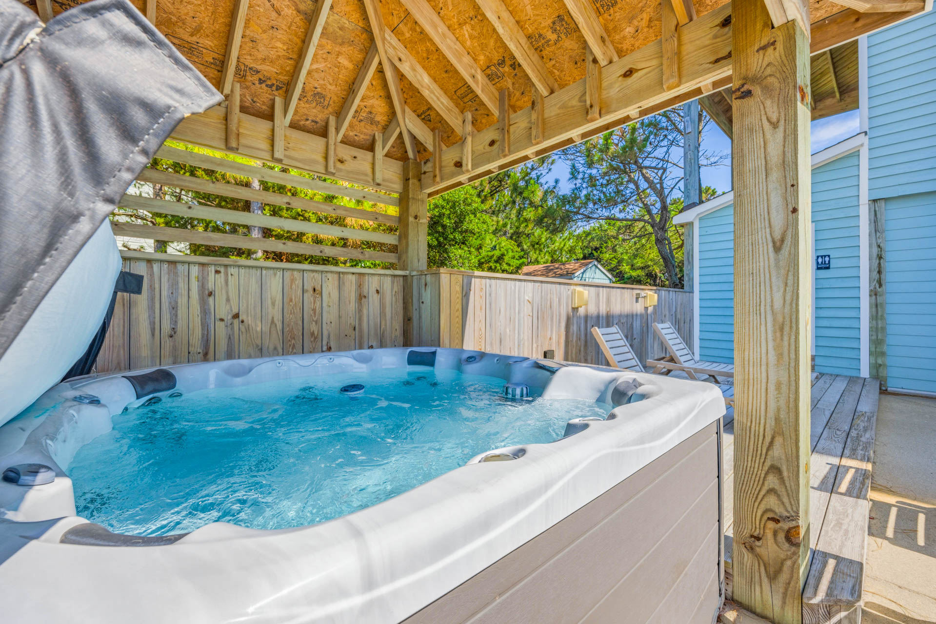 Surf Or Sound Realty 96 Ocean Vista Hot Tub 1
