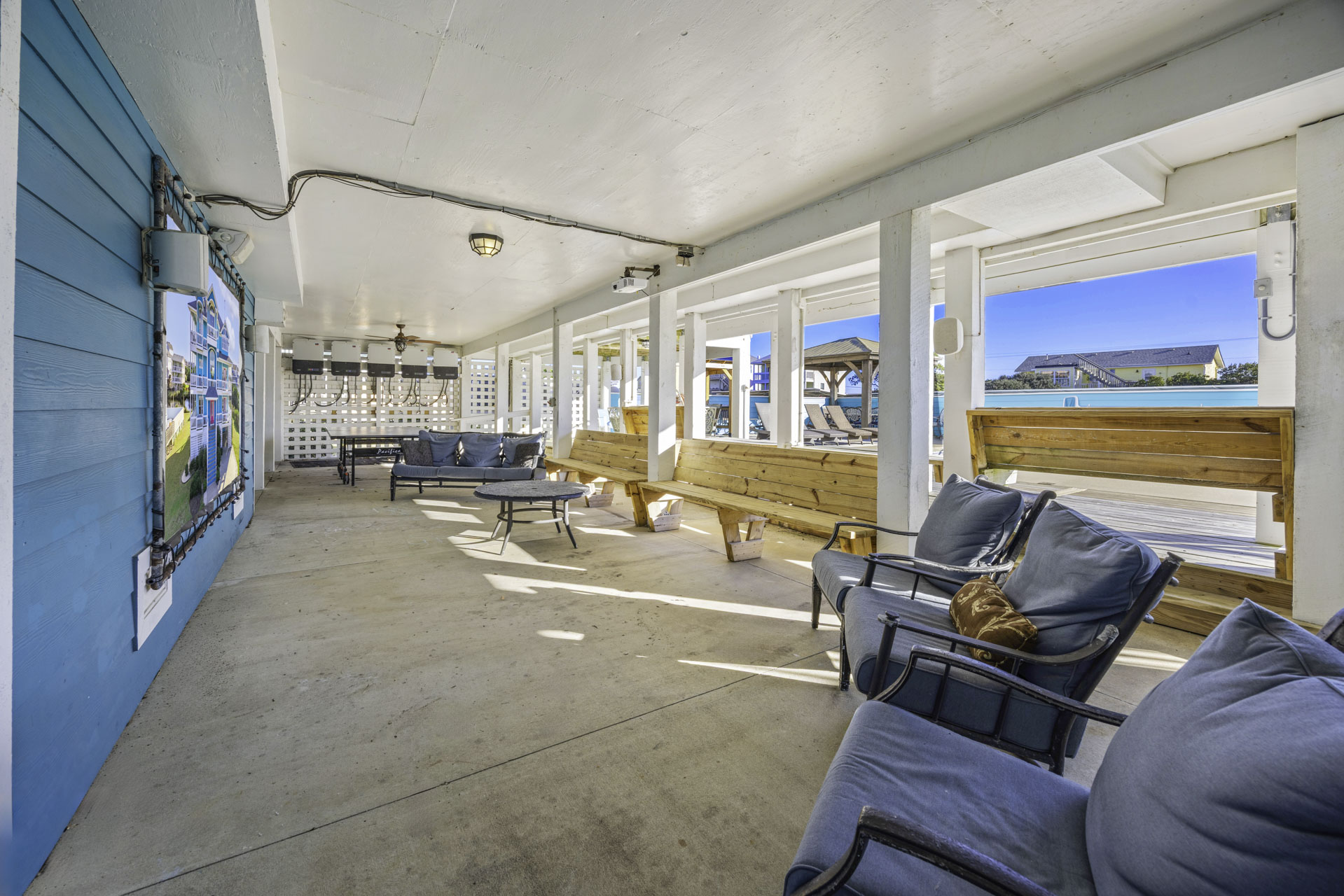 Surf Or Sound Realty 534 Peaceful Retreat Outdoor Theater 1