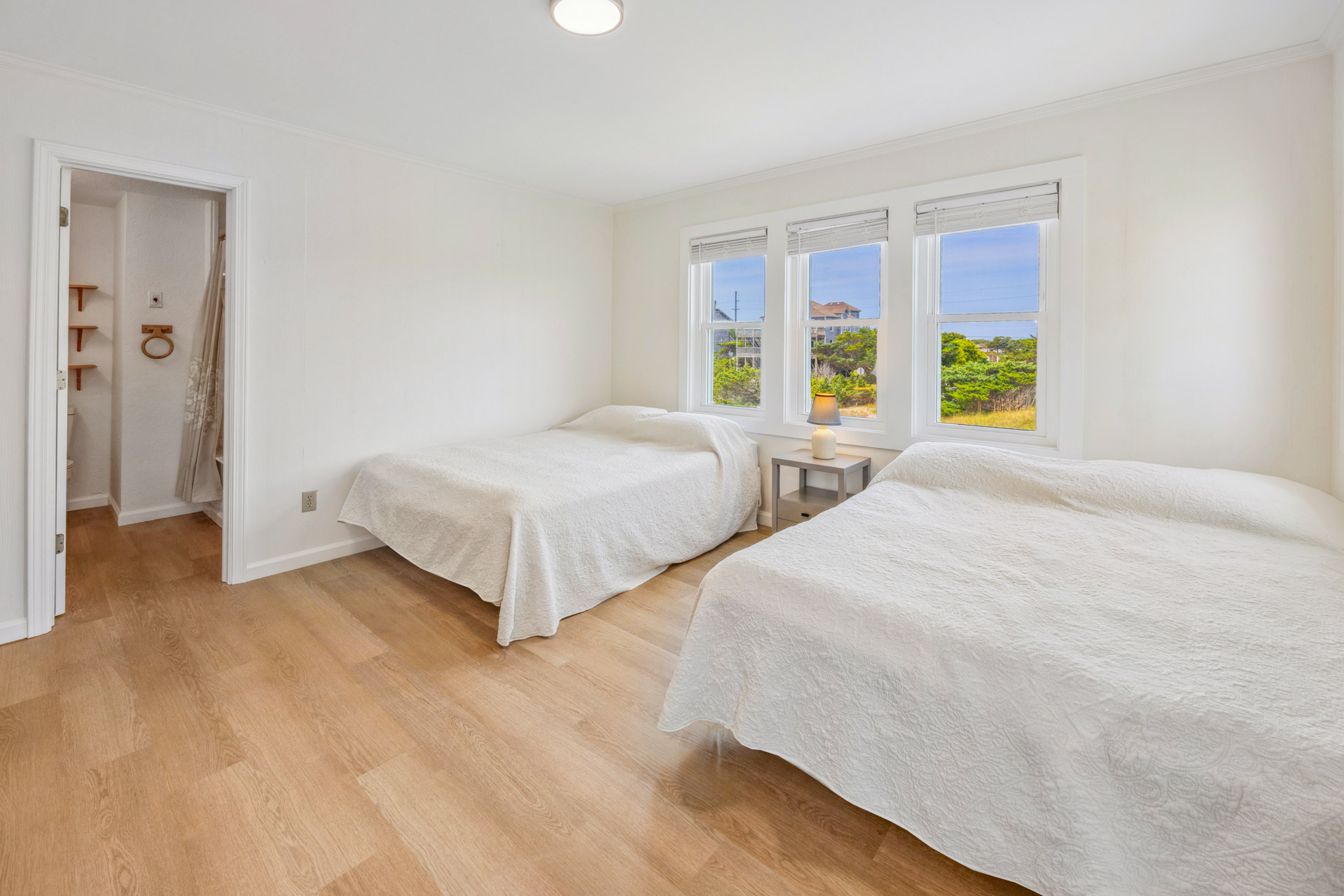 Surf Or Sound Realty 1214 Dream Gables Bedroom 2 1