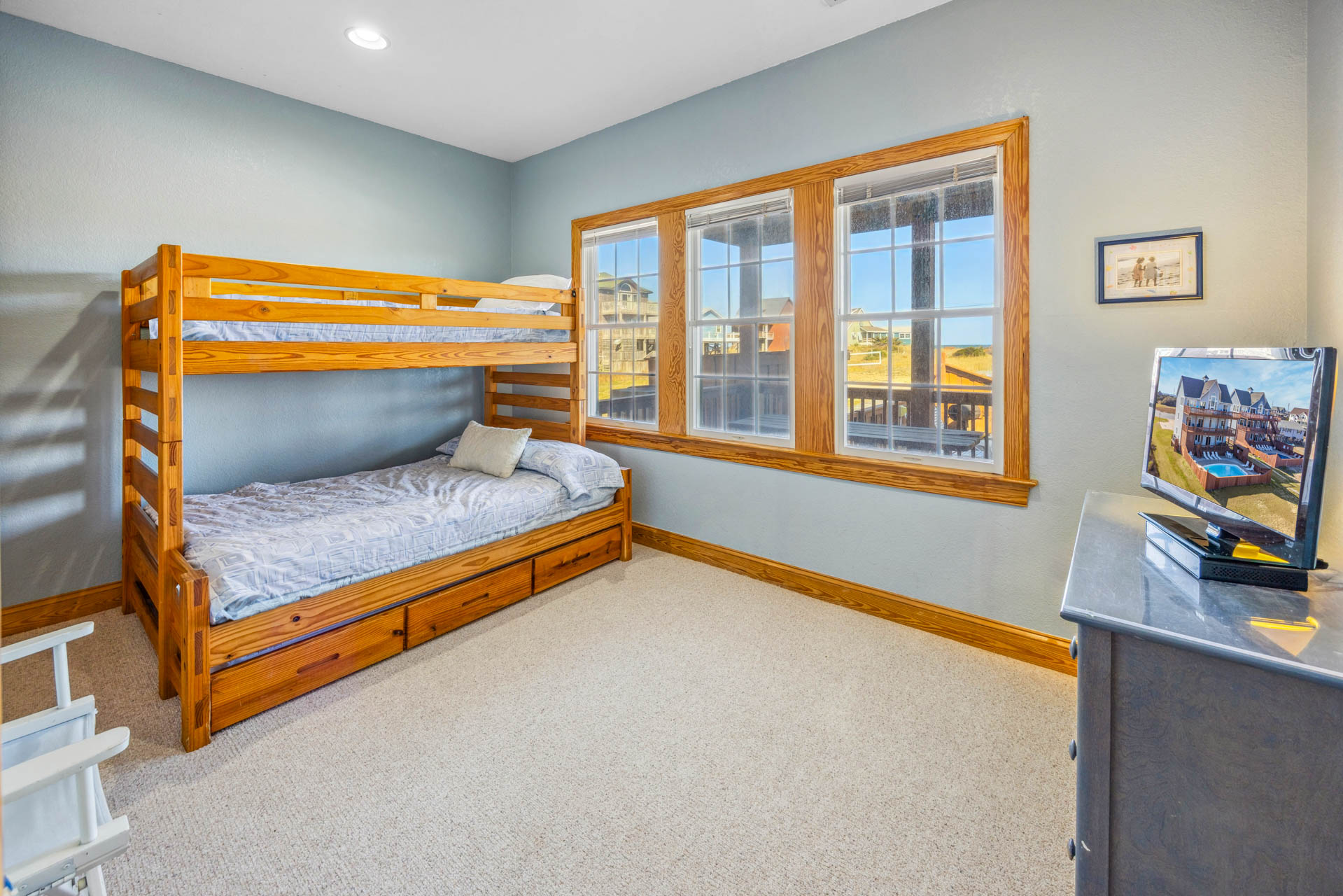 Surf Or Sound Realty 253 Captain Beck's Bedroom 7