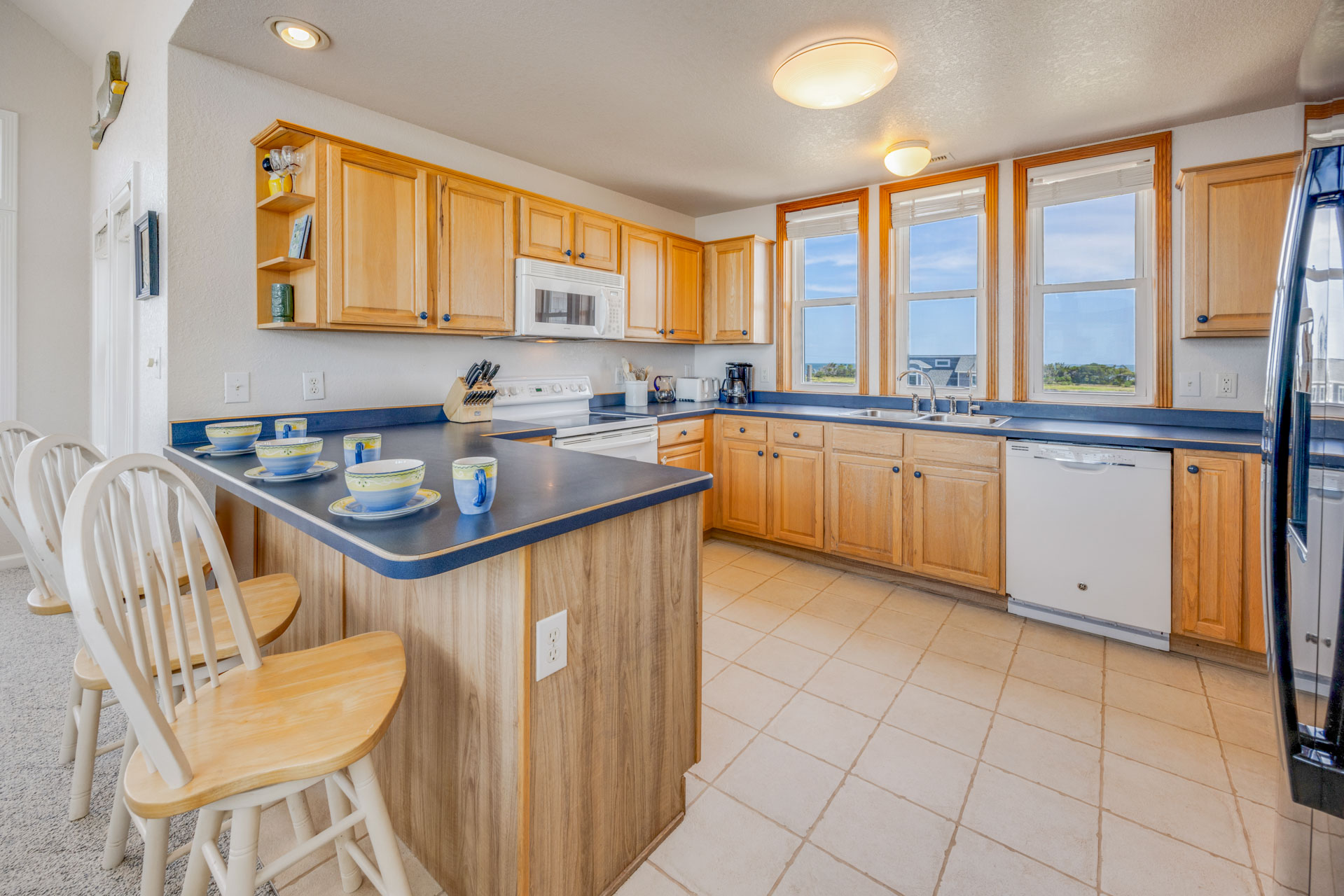 Surf Or Sound Realty 1211 Frisco's Watch Kitchen 1