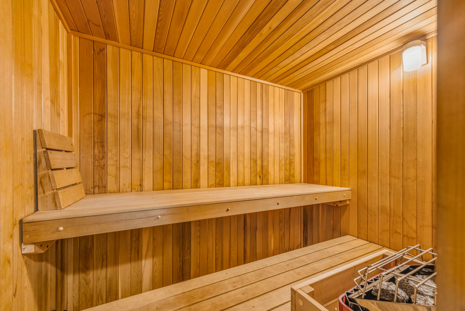 Surf Or Sound Realty 1041 Big Wednesday Sauna 2