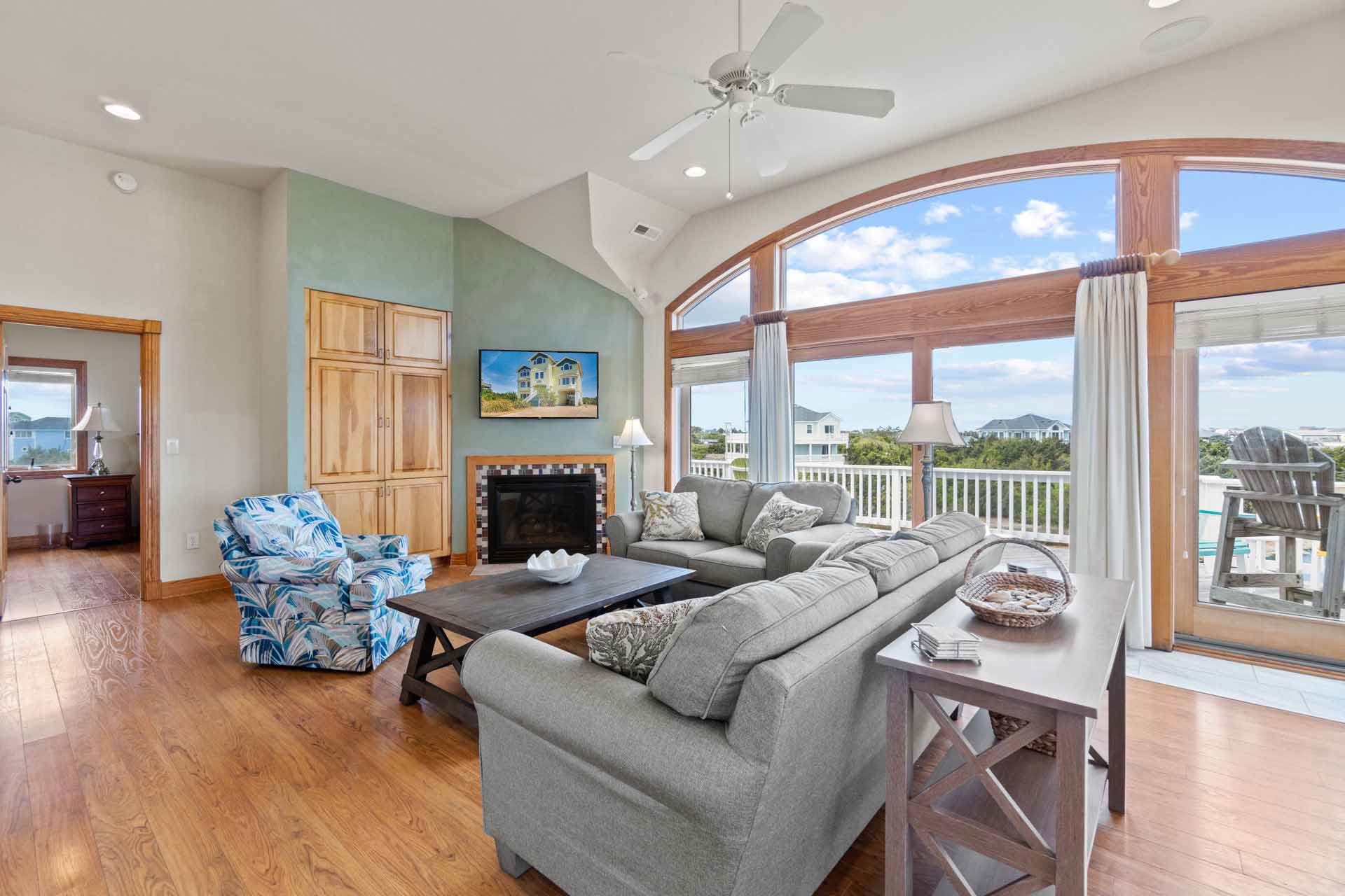 Surf Or Sound Realty 956 Serendipity Great Room 2 3363597