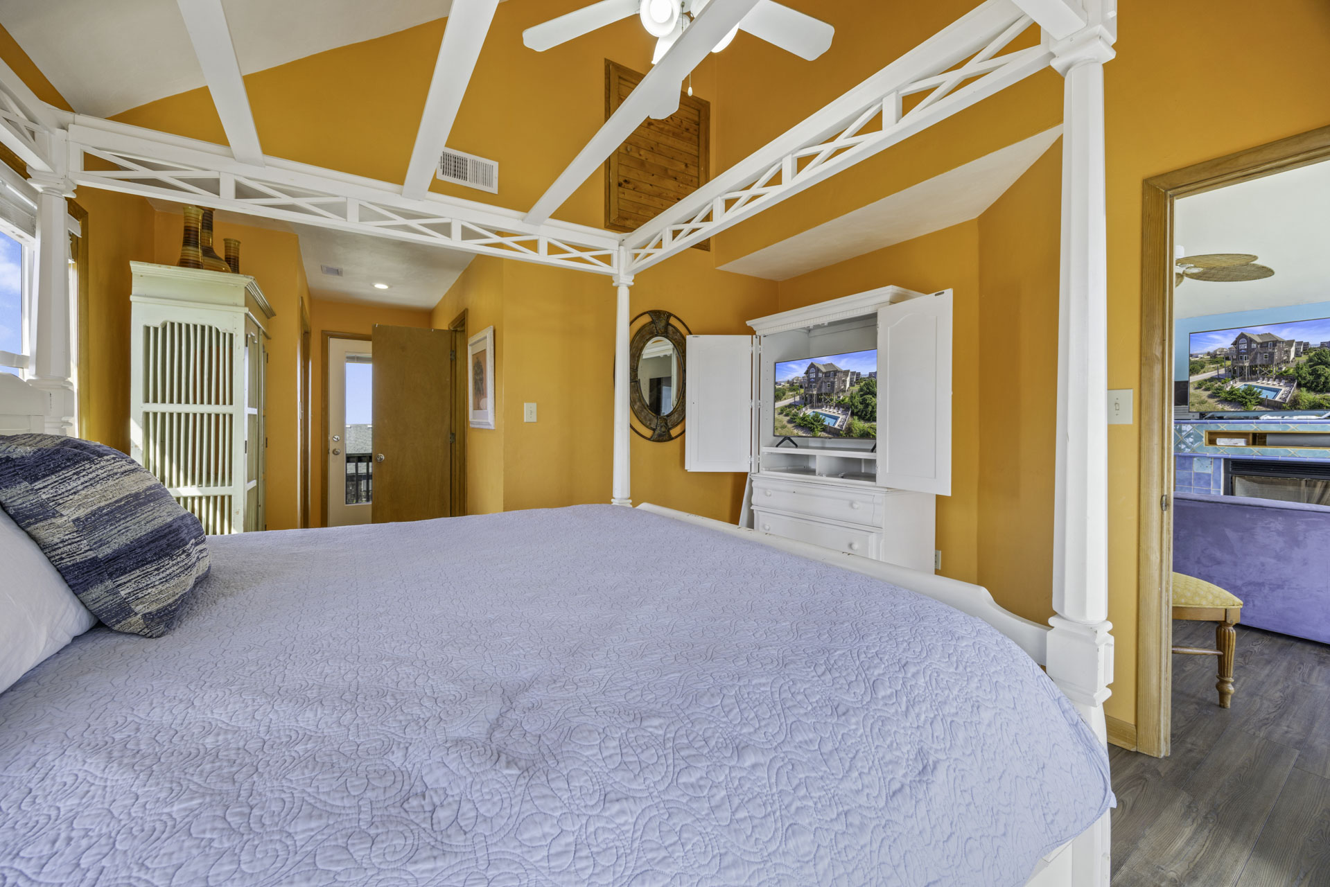 Surf Or Sound Realty 1228 Wave Breaker Bedroom 1 2