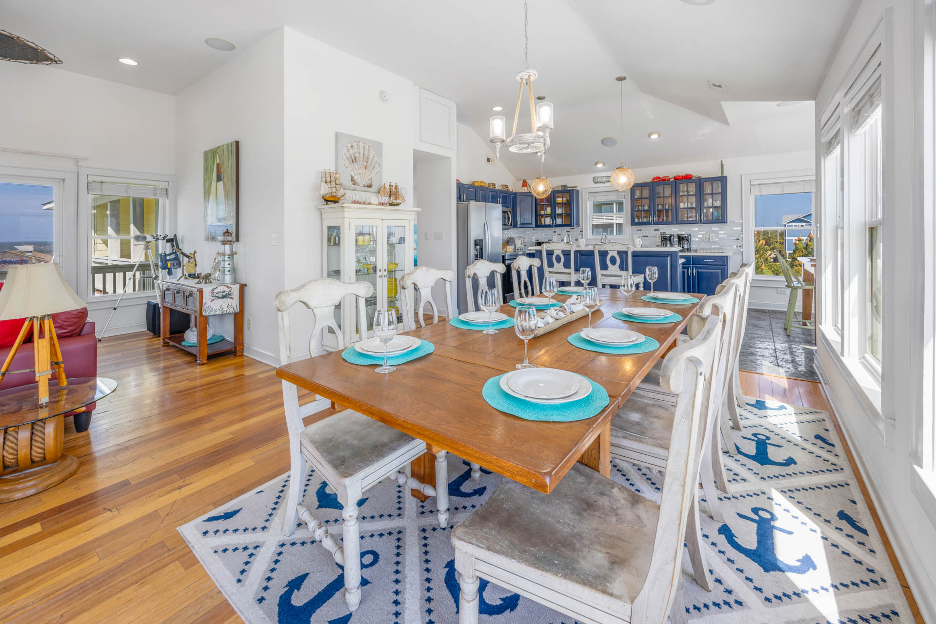 Surf Or Sound Realty 504 Sunny Shores Dining Area 2