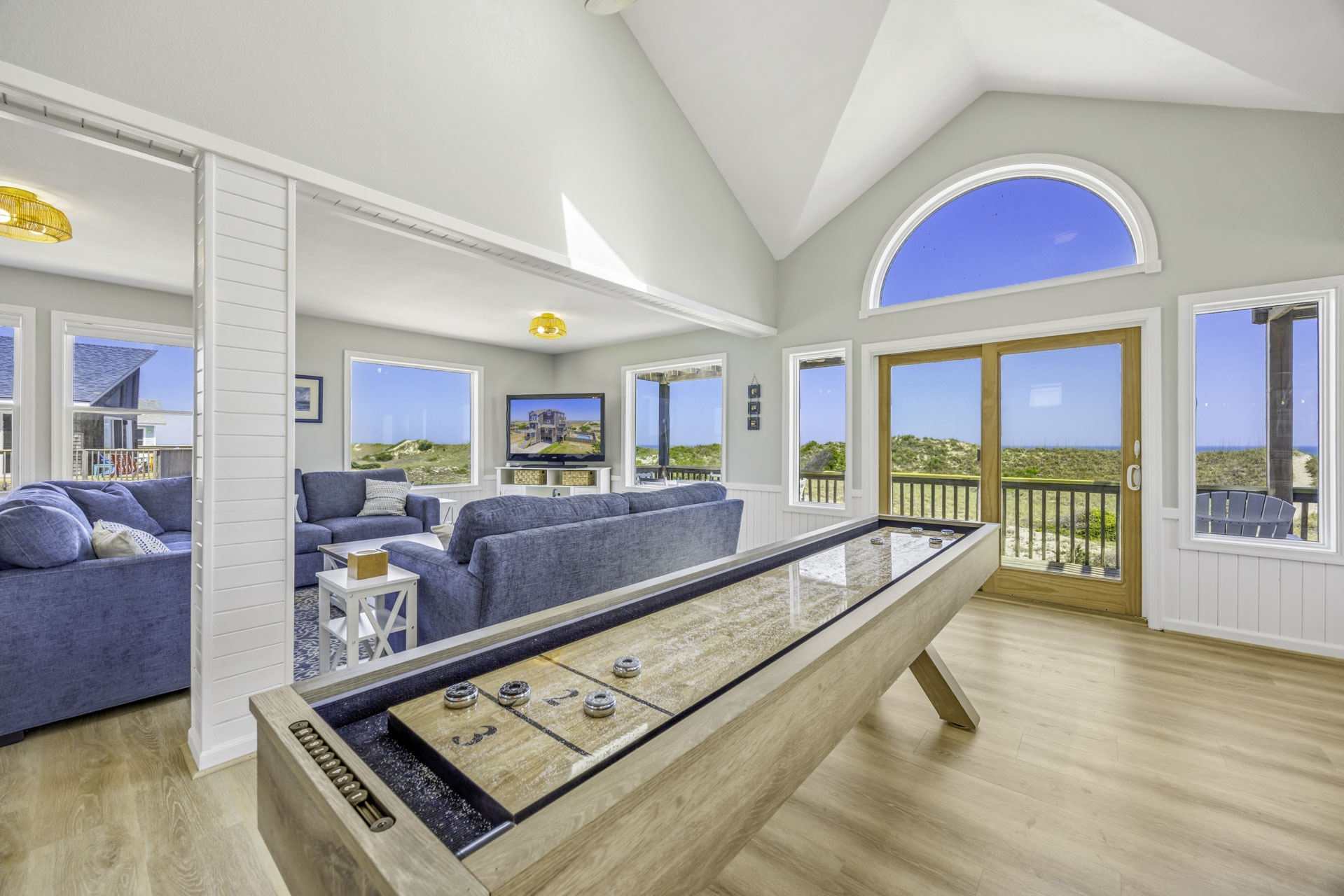 Surf Or Sound Realty 85 Suntana Great Room 7