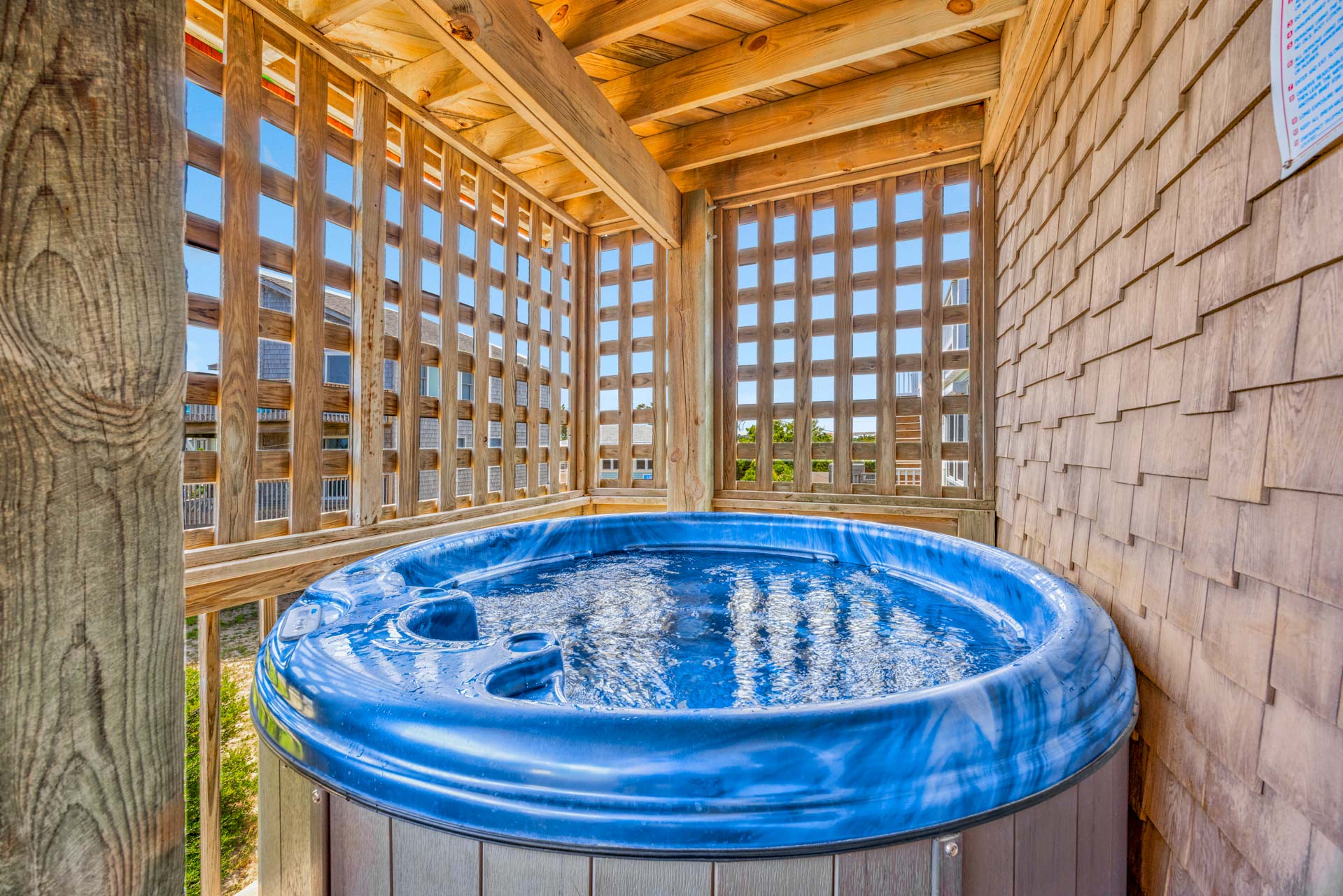 Surf Or Sound Realty 168 Sea N Blue Hot Tub