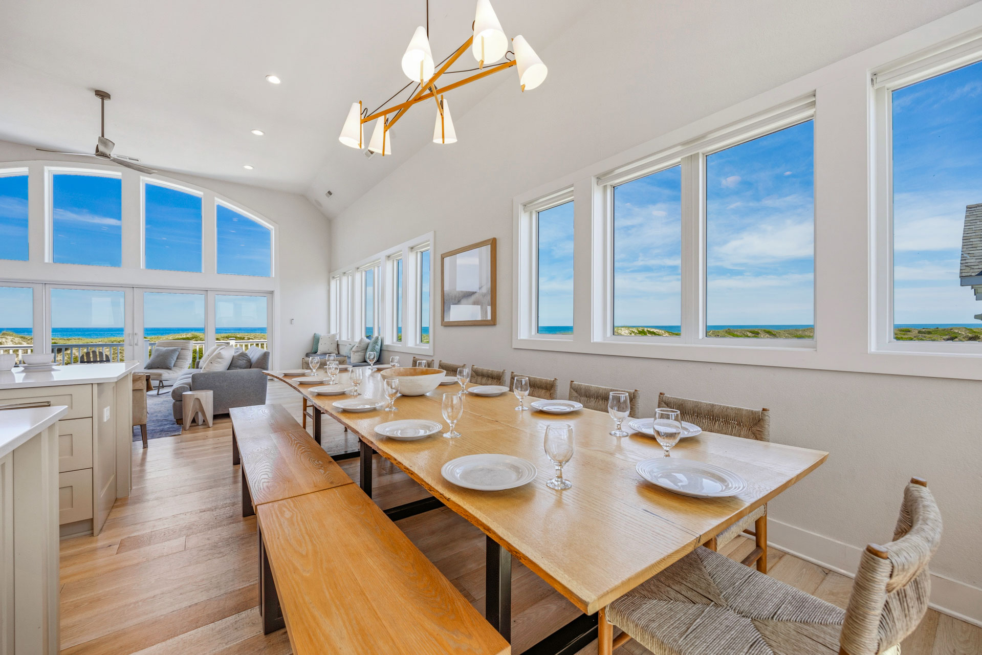 Surf Or Sound Realty 652 Castlemere Dining Area 1