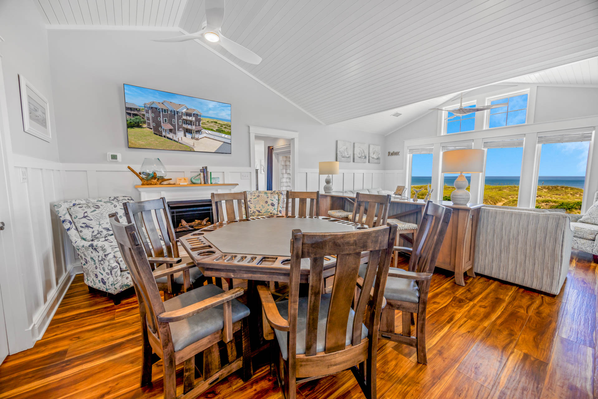 Surf Or Sound Realty 990 Dawn Treader Great Room 6