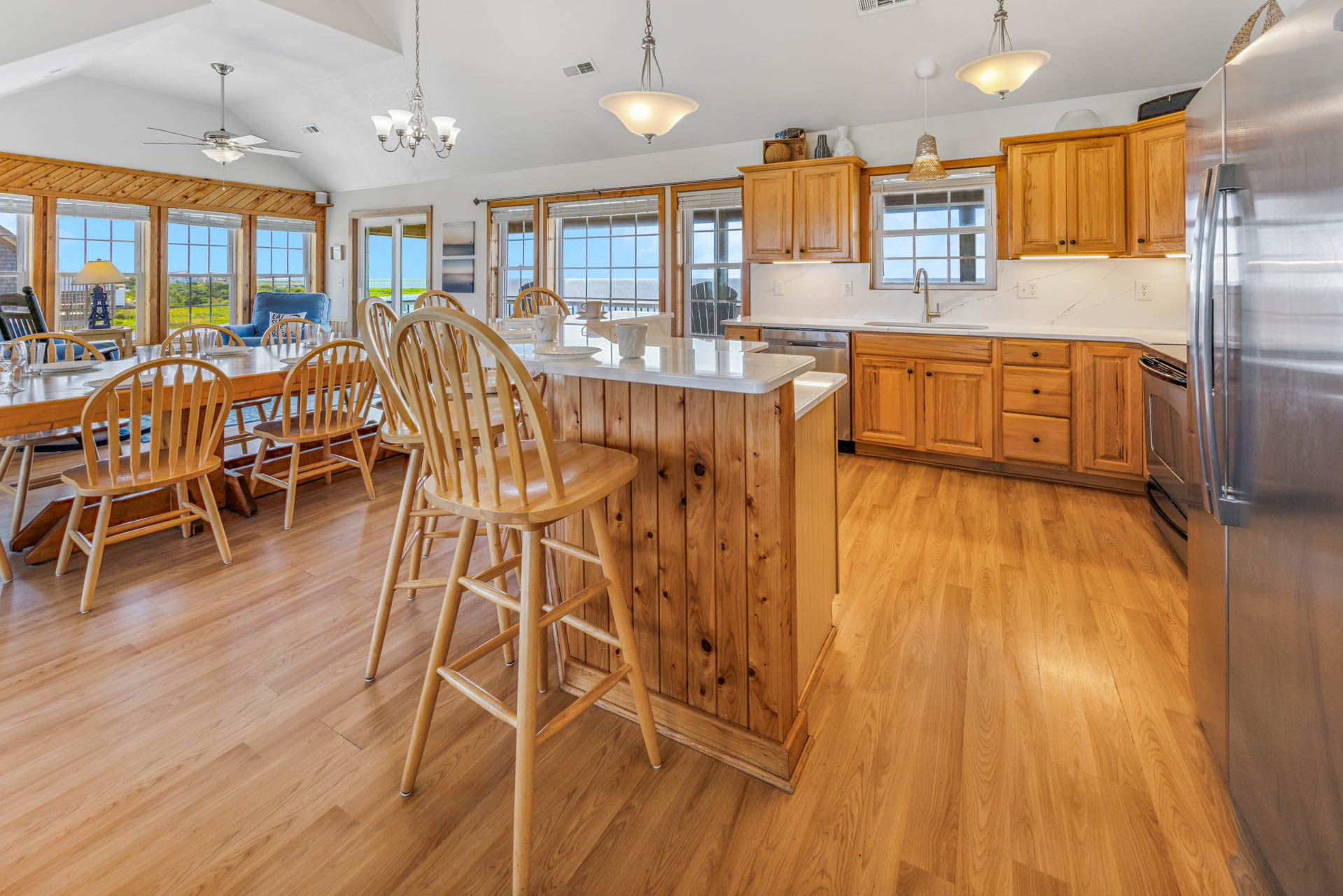 Surf Or Sound Realty 896 Sound Effect Kitchen 5