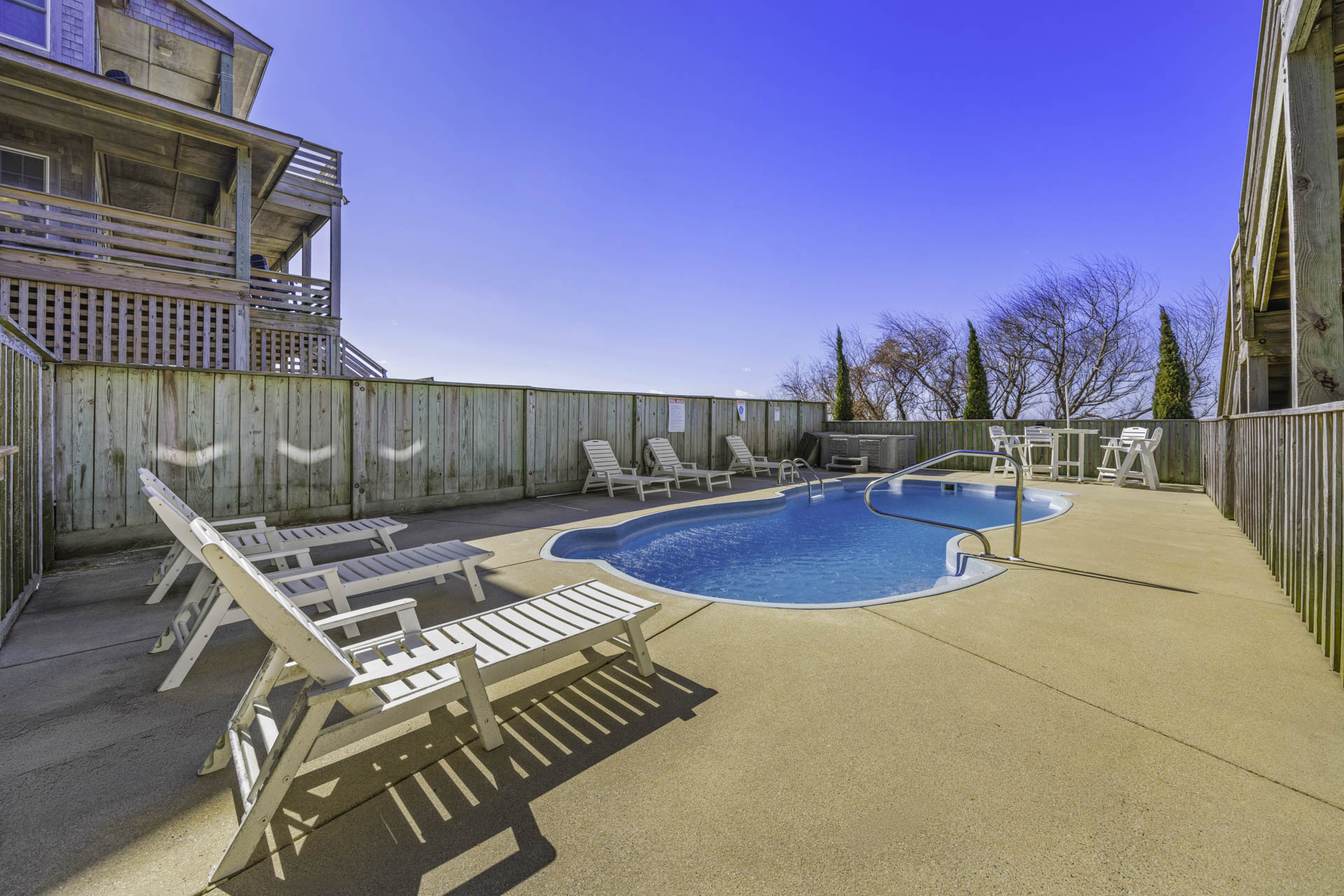 Surf Or Sound Realty 622 Sea Lady II Pool Area 2