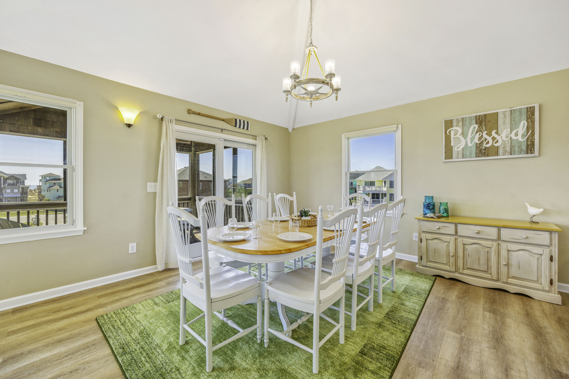 Surf Or Sound Realty 967 Sailor's Delight Dining Area 3
