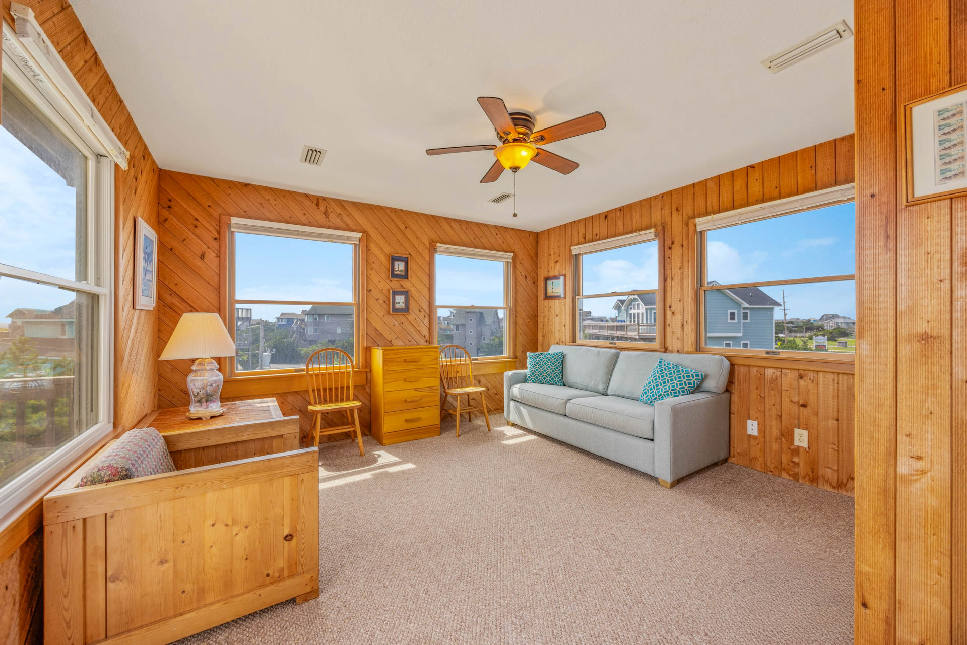 Surf Or Sound Realty 33 Sand Flea Den 1