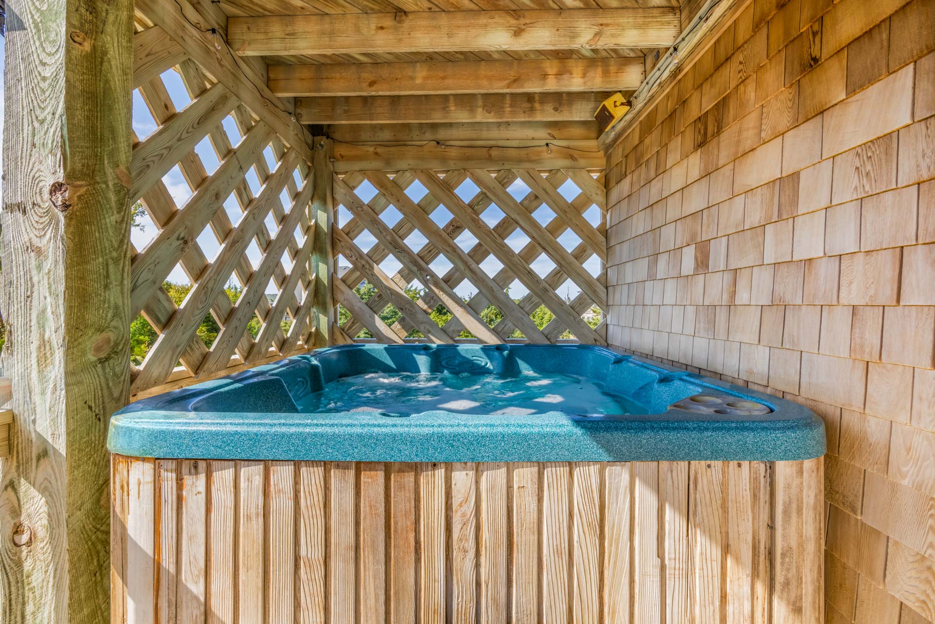Surf Or Sound Realty 915 Smores And Shores Hot Tub