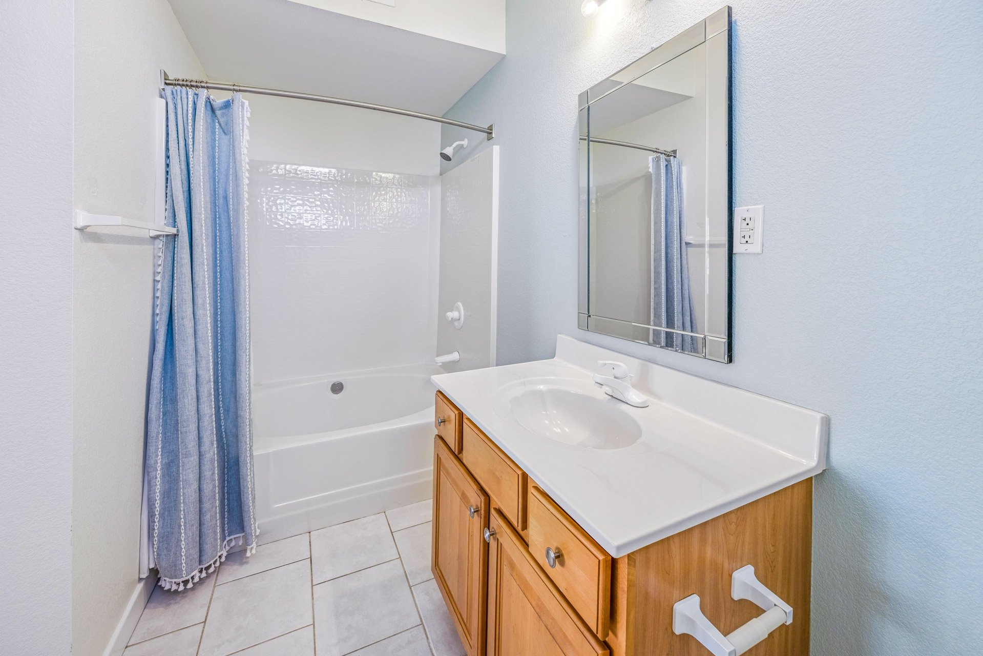 Surf Or Sound Realty 330 Legasea Bedroom 3 3
