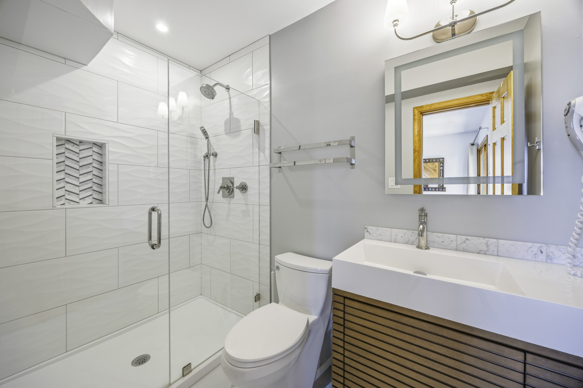 Surf Or Sound Realty 1025 Pflueger's Lure Bedroom 3 3