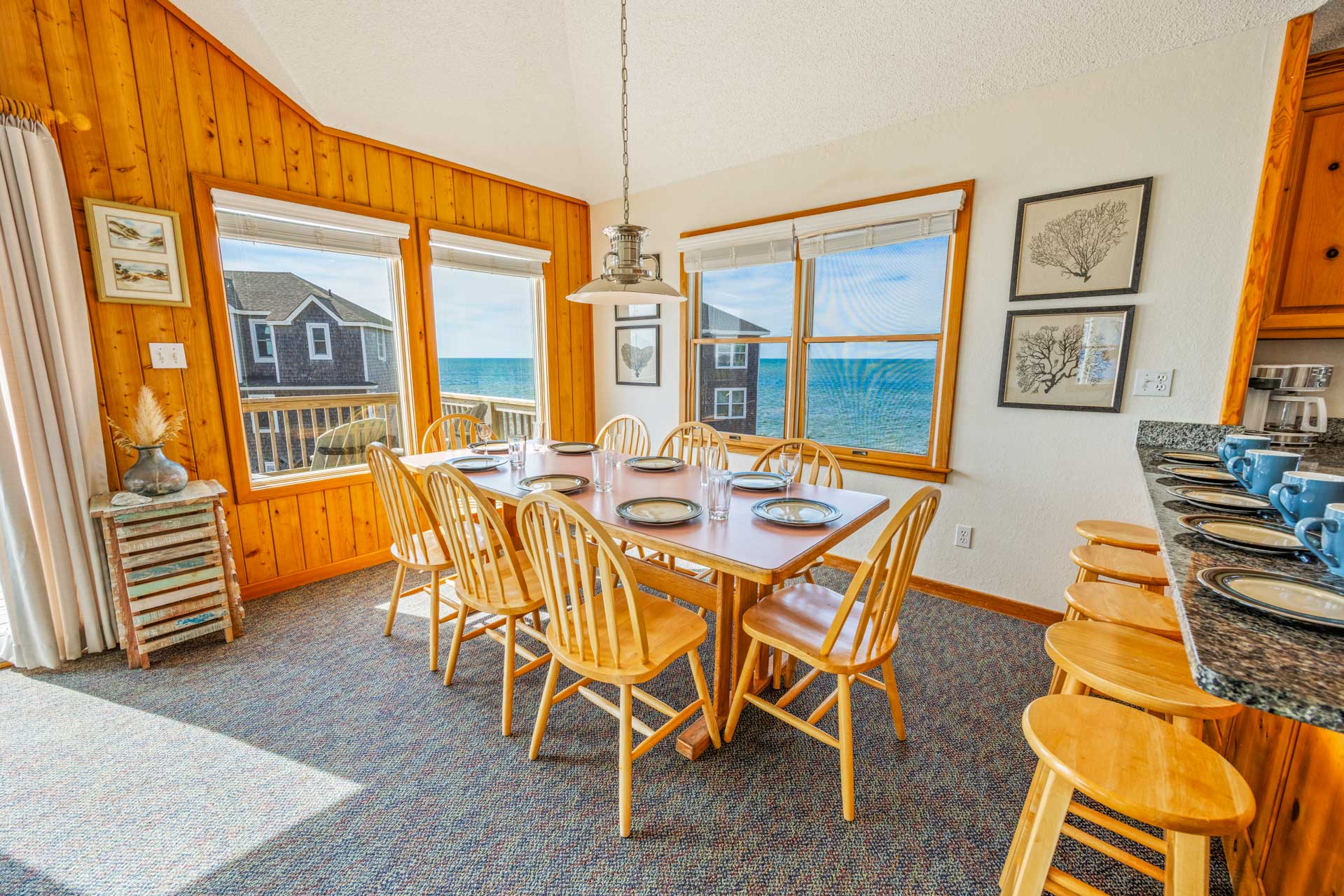 Surf Or Sound Realty 1011 Island Attitude Dining Area 2