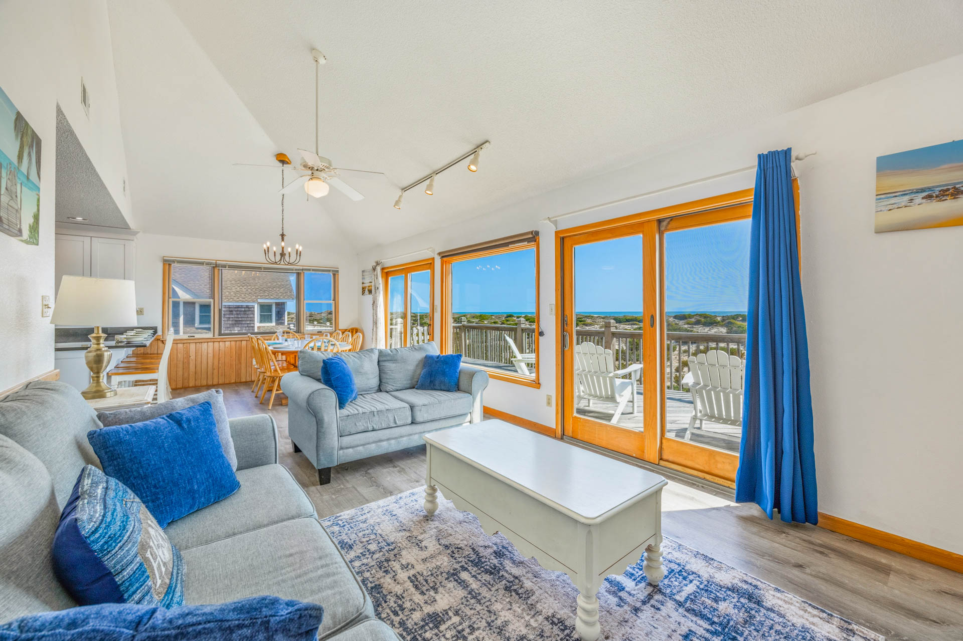 Surf Or Sound Realty 401 Keep Dreamin Great Room 4