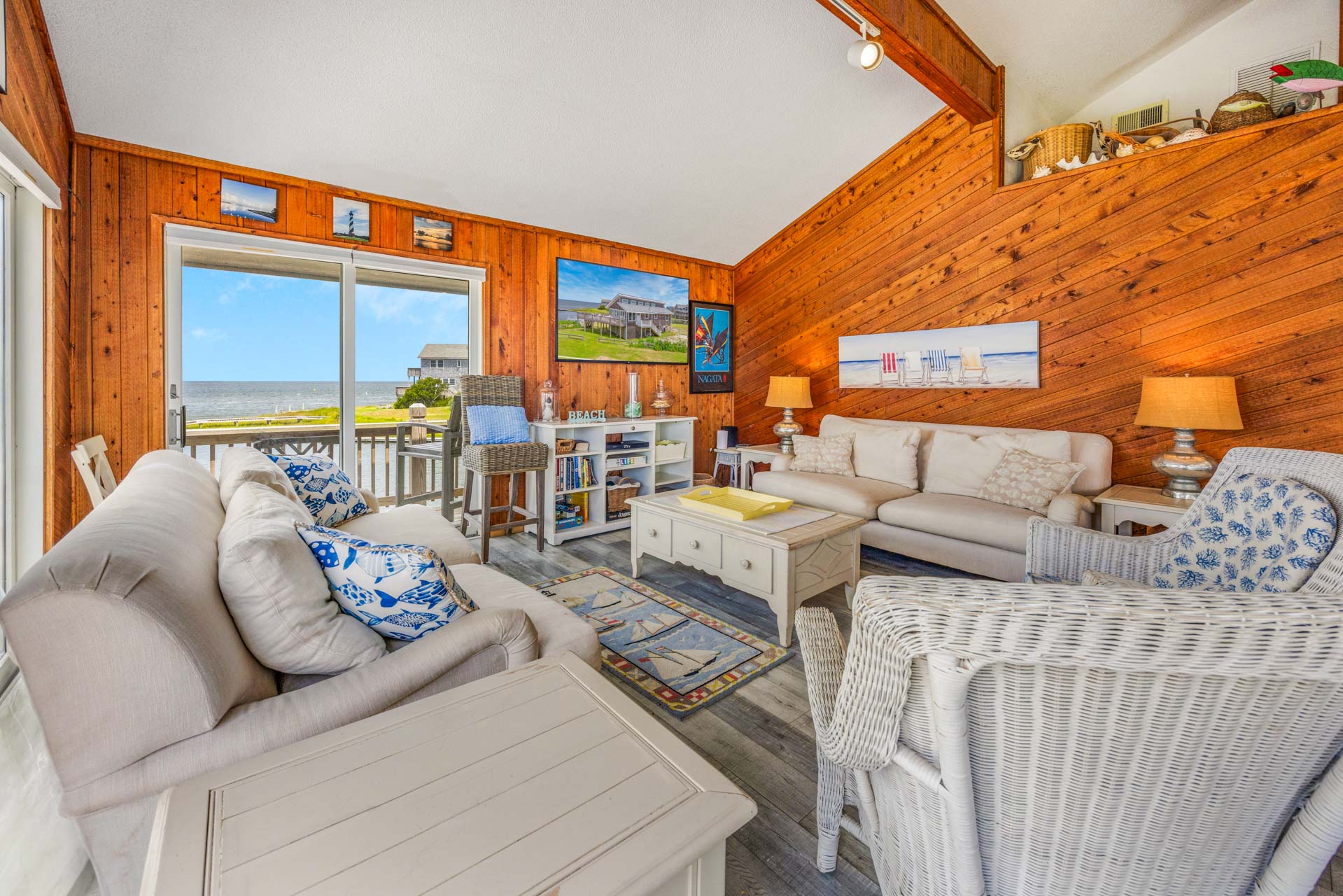 Surf Or Sound Realty 276 Penguin Point Great Room 1