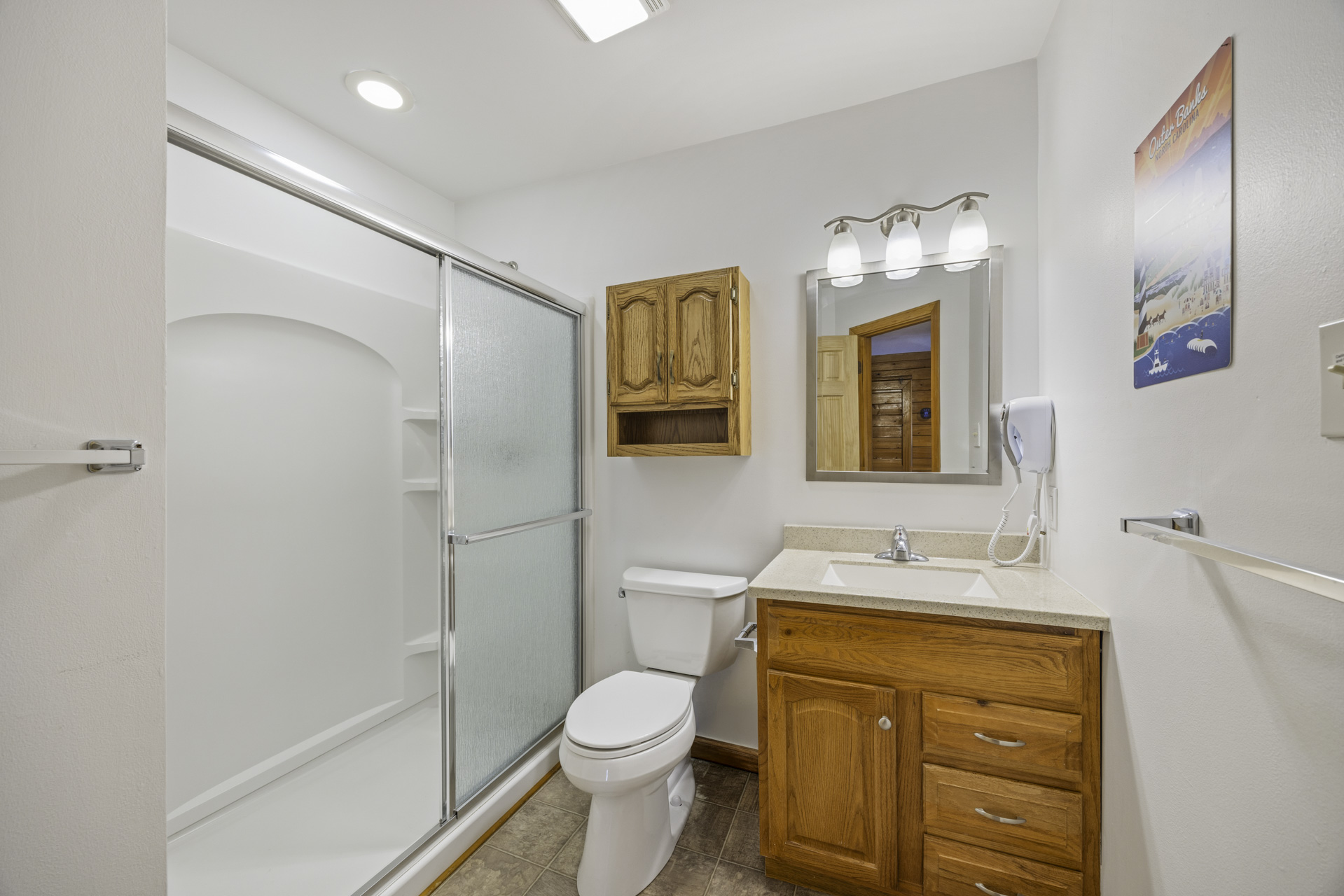 Surf Or Sound Realty 1025 Pflueger's Lure Bedroom 6 1