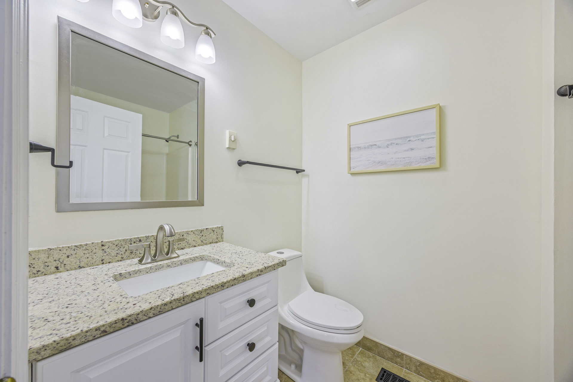 Surf Or Sound Realty 1236 Peace Of Paradise Bedroom 2 3
