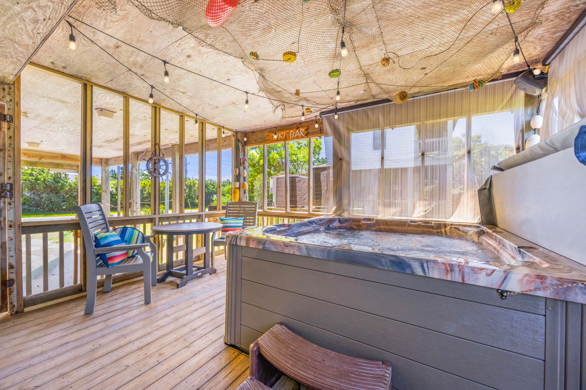Surf Or Sound Realty 1249 Temptation Hot Tub 2 (1)