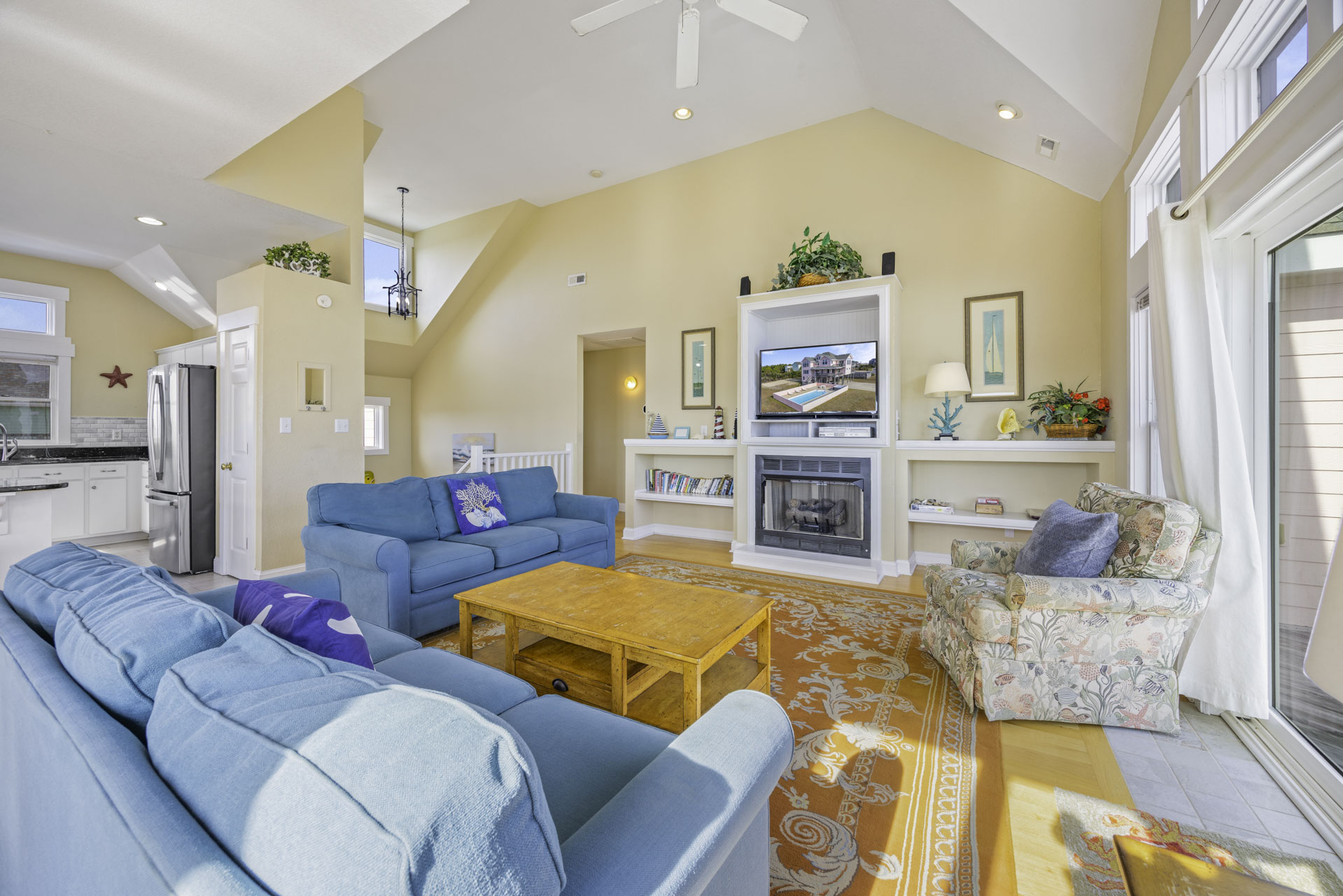 Surf Or Sound Realty 264 Splish Splash Great Room 3