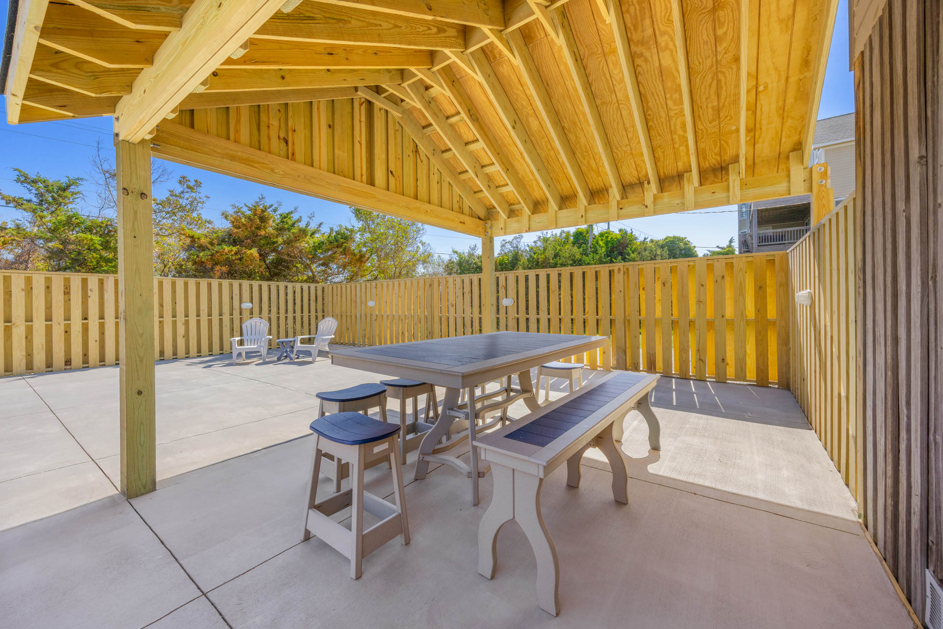 Surf Or Sound Realty 928 Surfs Up Rodanthe Pool Area 3