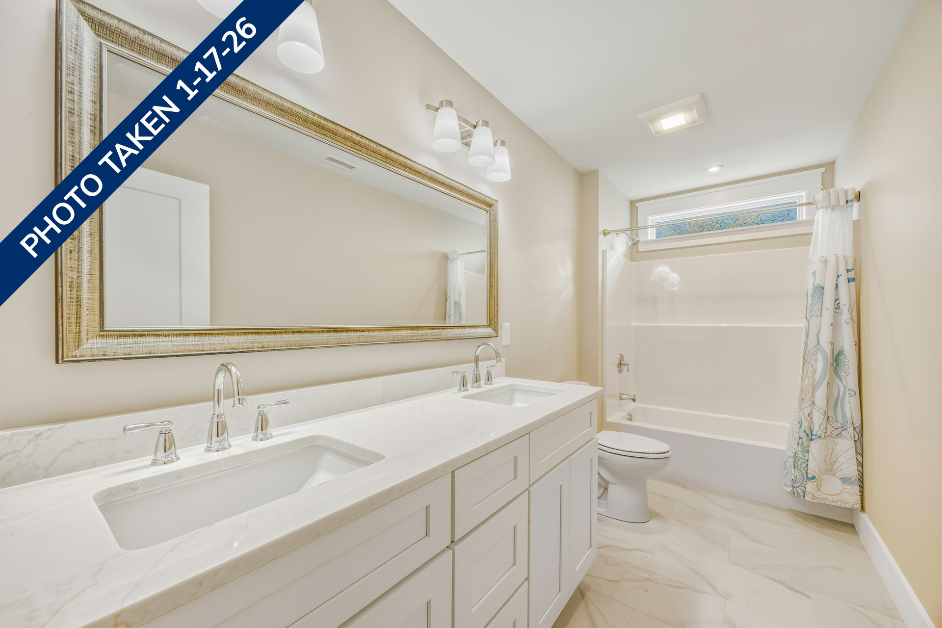 Surf Or Sound Realty 1240 Coastal Breeze Bathroom 2 Date