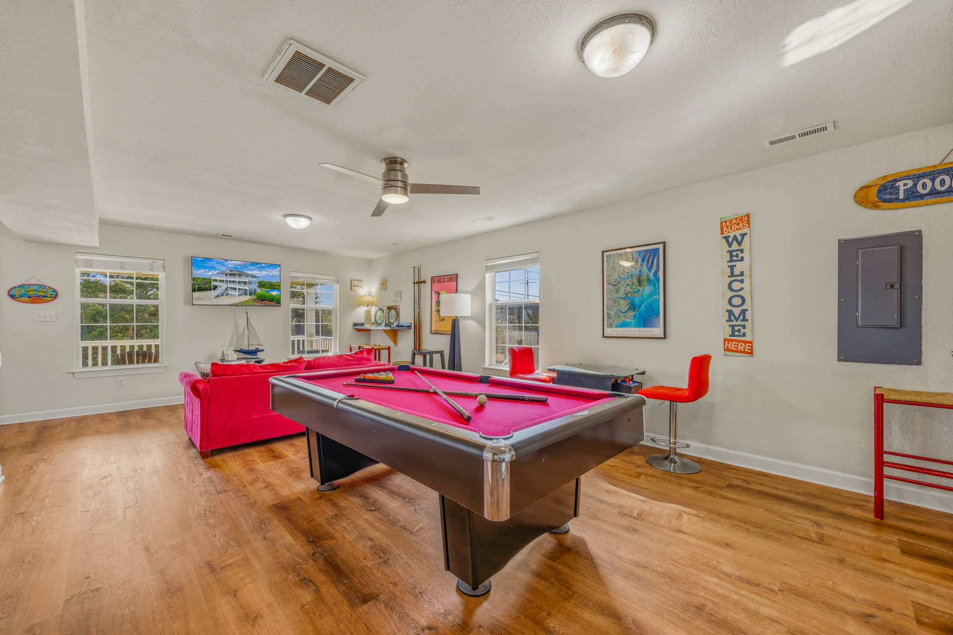 Surf Or Sound Realty 823 Sounds Good 2 Me Game Room 3