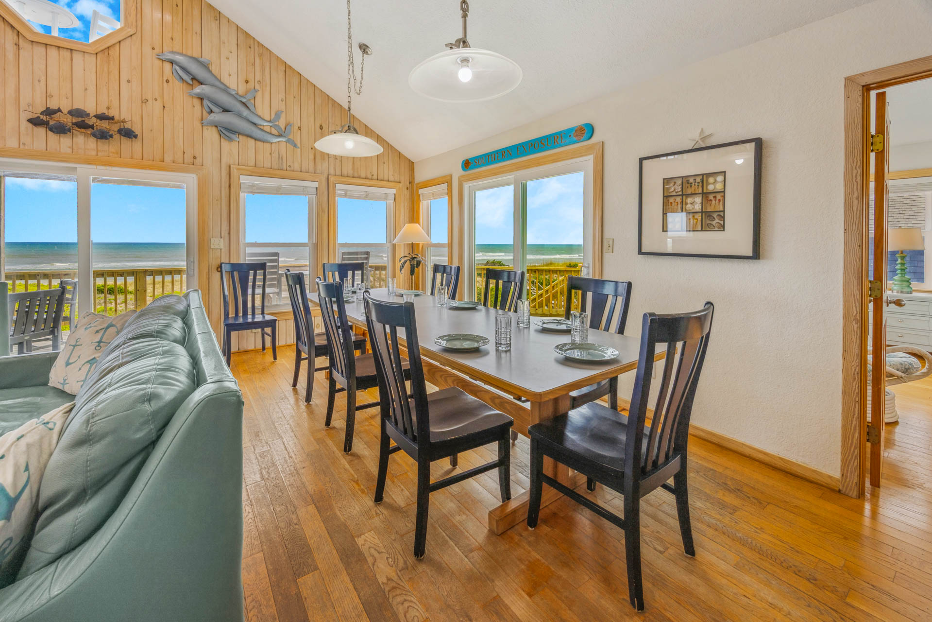 Surf Or Sound Realty 1028 Southern Exposure Dining Area 1