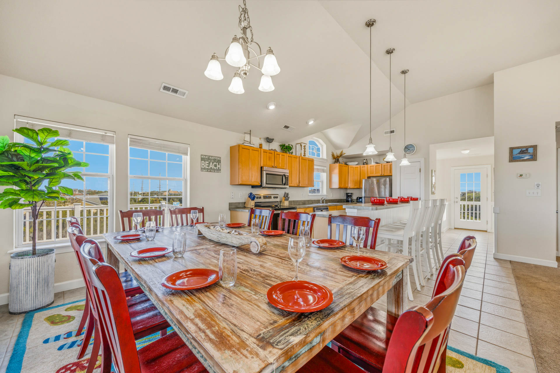 Surf Or Sound Realty 823 Sounds Good 2 Me Dining Area 2