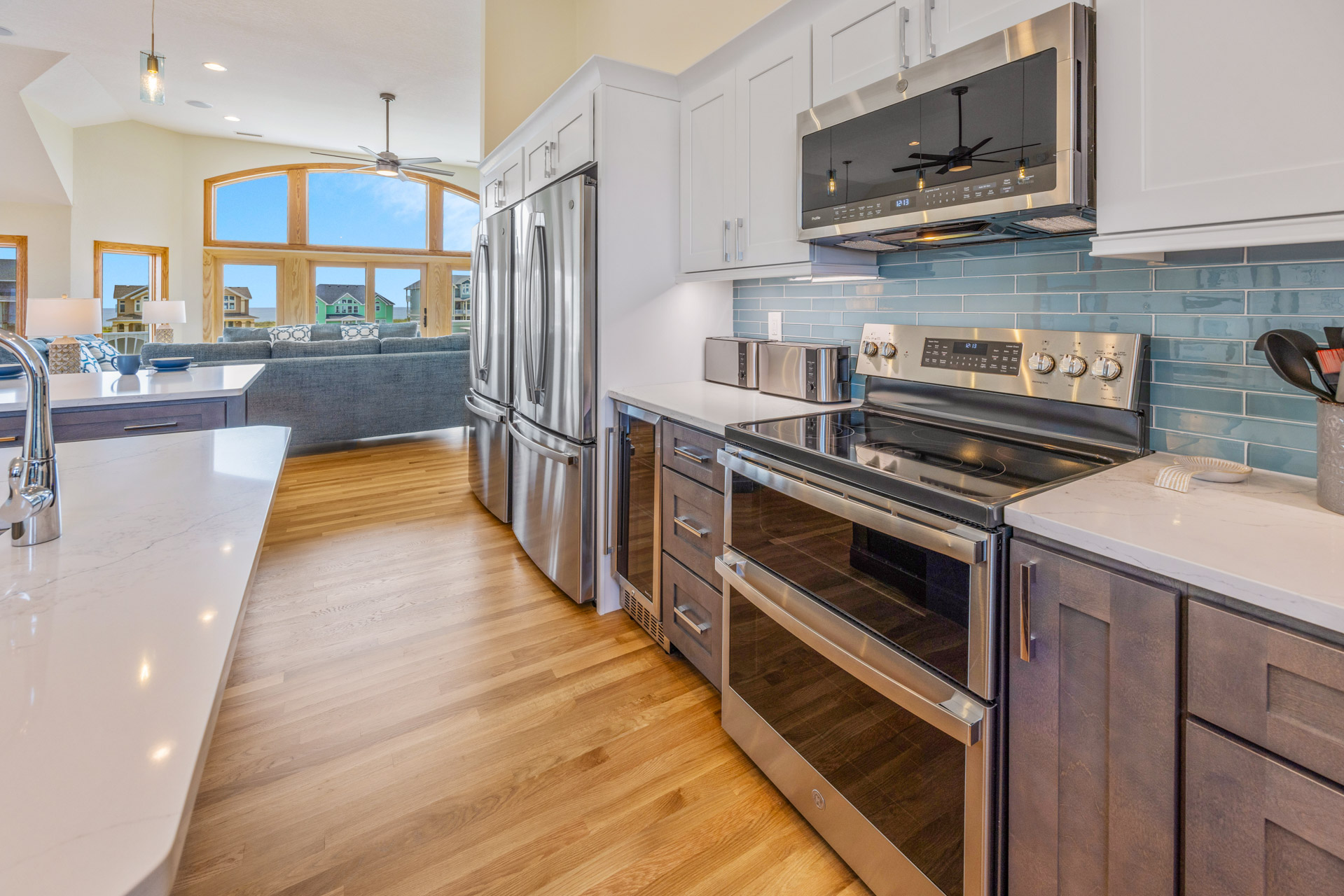 Surf Or Sound Realty 1067 Carolina Bliss Kitchen 5
